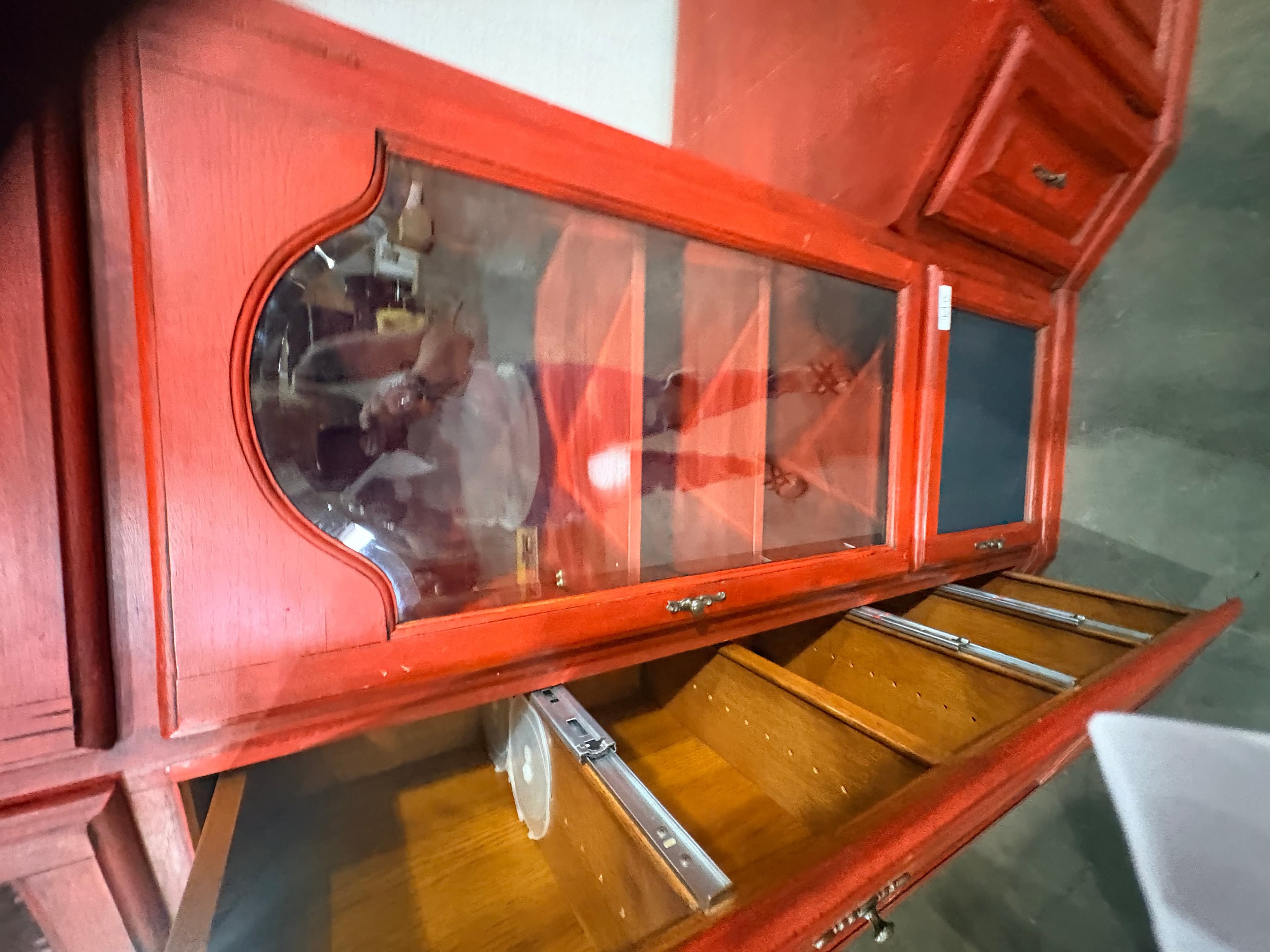 Red Wooden Display Cabinet with Glass Door - Thumbnail 8
