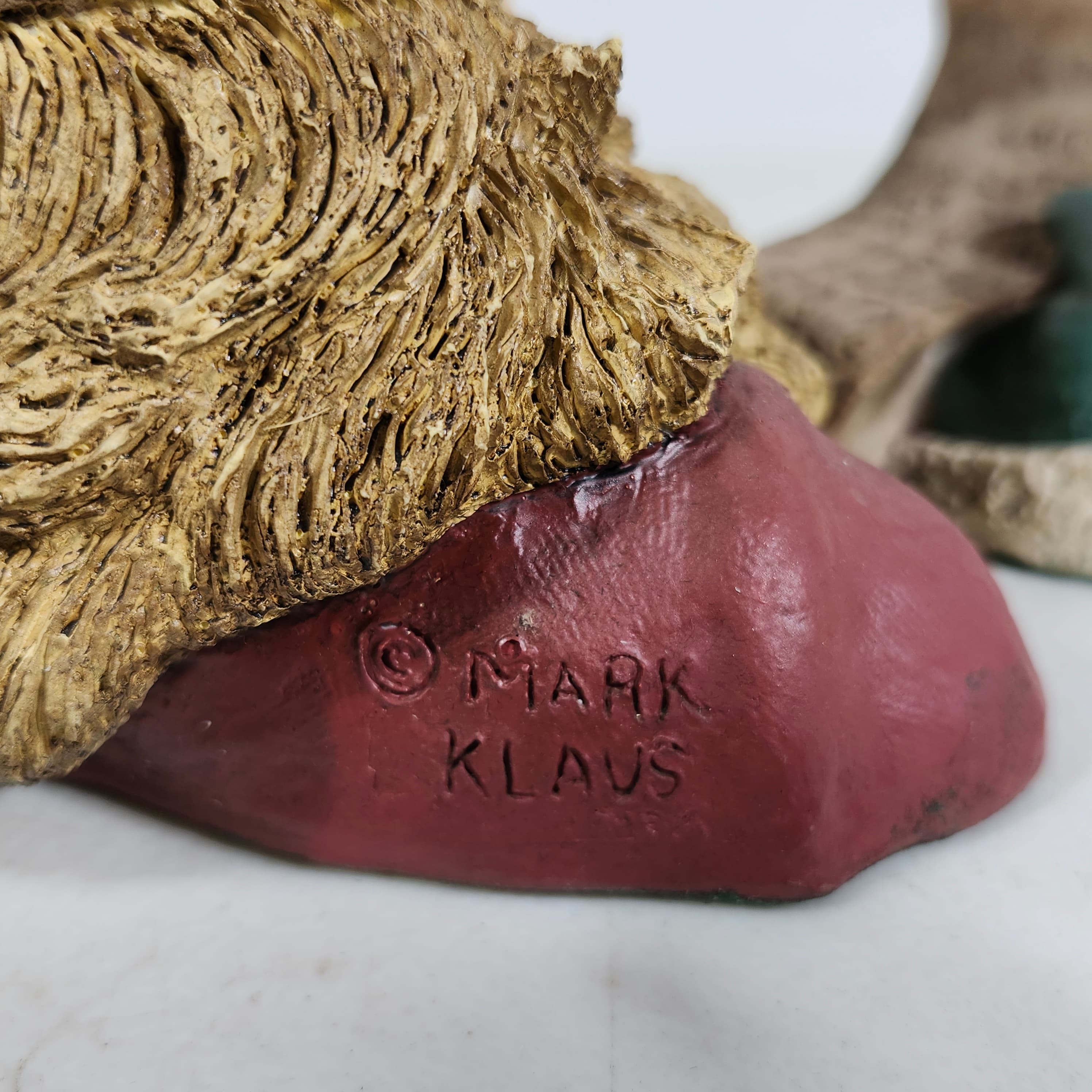 Santa Claus Figurine with List Holiday Decor - Thumbnail 7