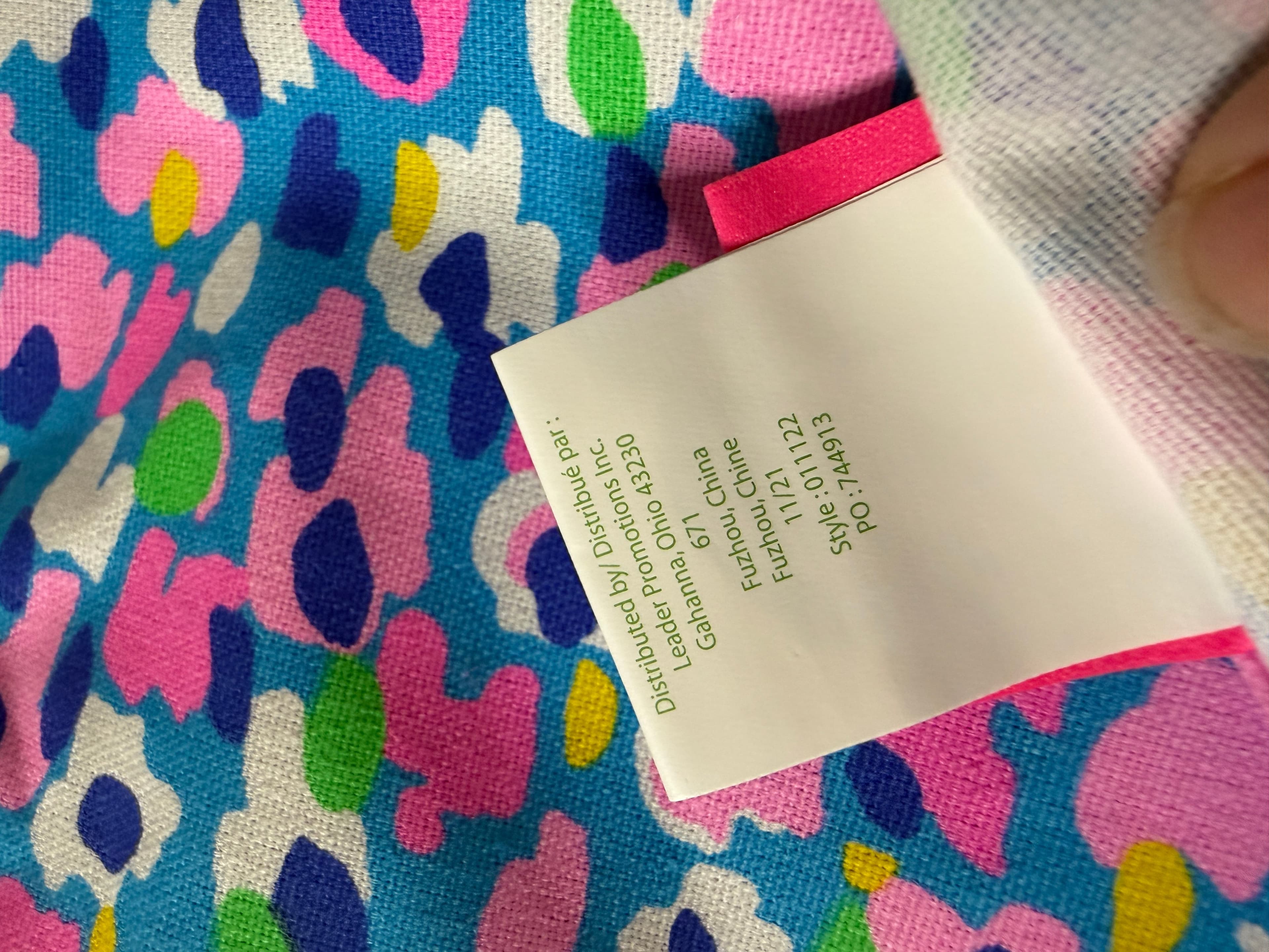 Lilly Pulitzer Floral Vibrant Multicolor Floral Cloth Napkins (Set of 4) - Thumbnail 4