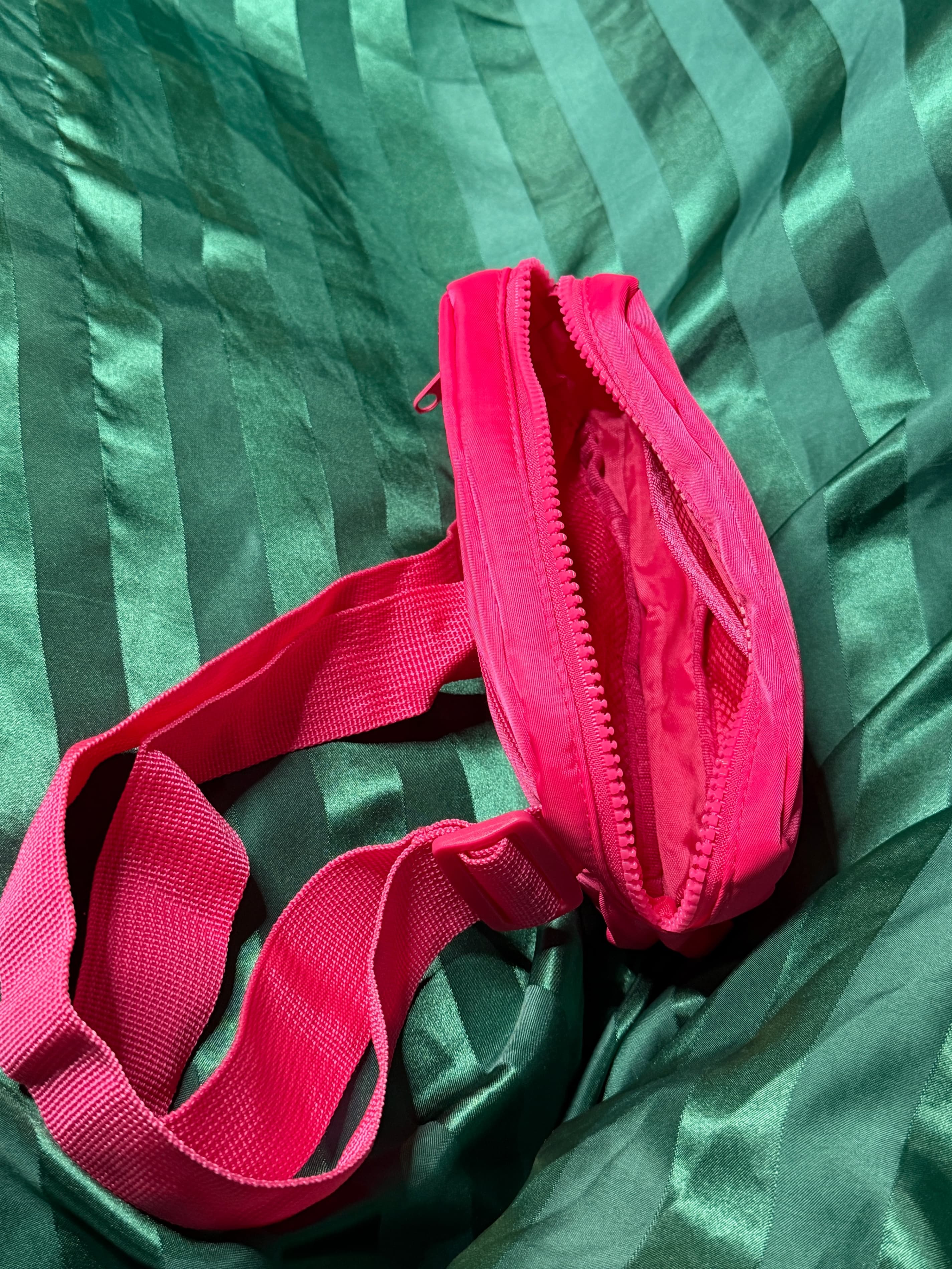 Barbie Game Day Pink Crossbody Bag - Thumbnail 2