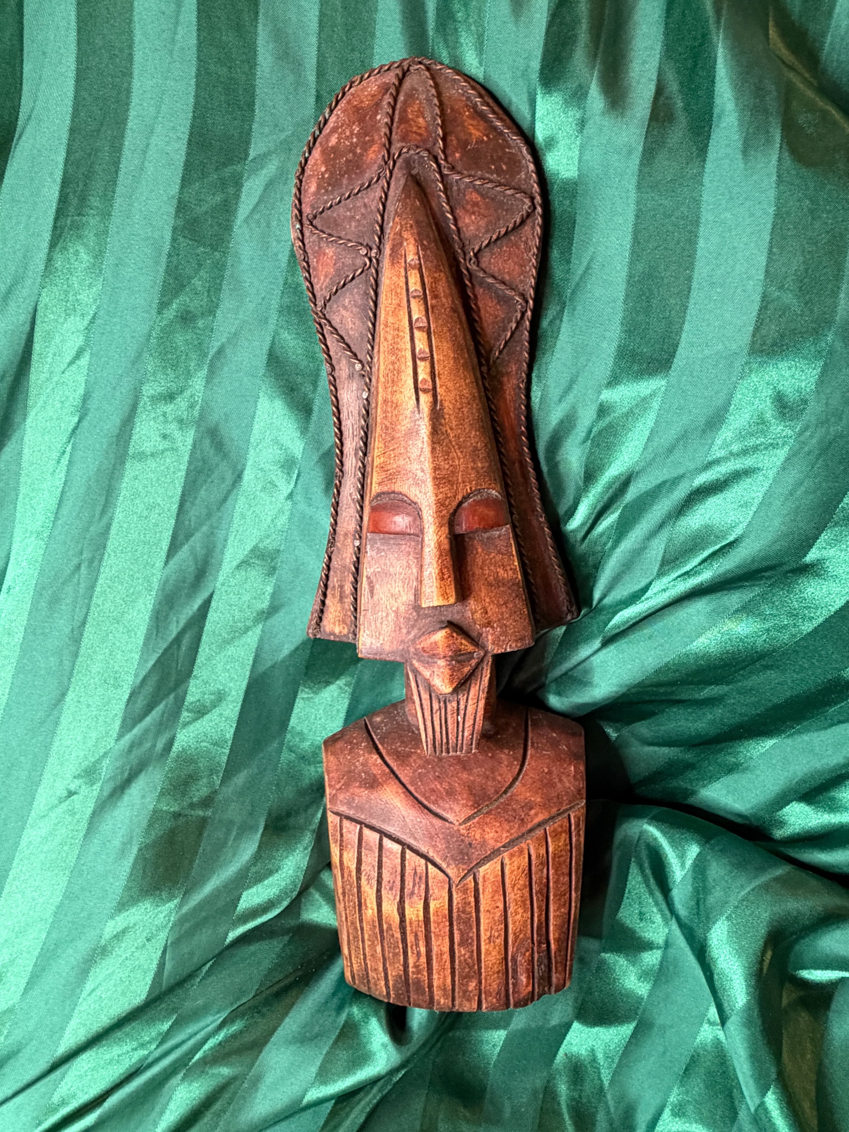 Vintage Hand‑Carved Ghanaian Tribal Wooden Sculpture– Heavy Wood – Film Prop
