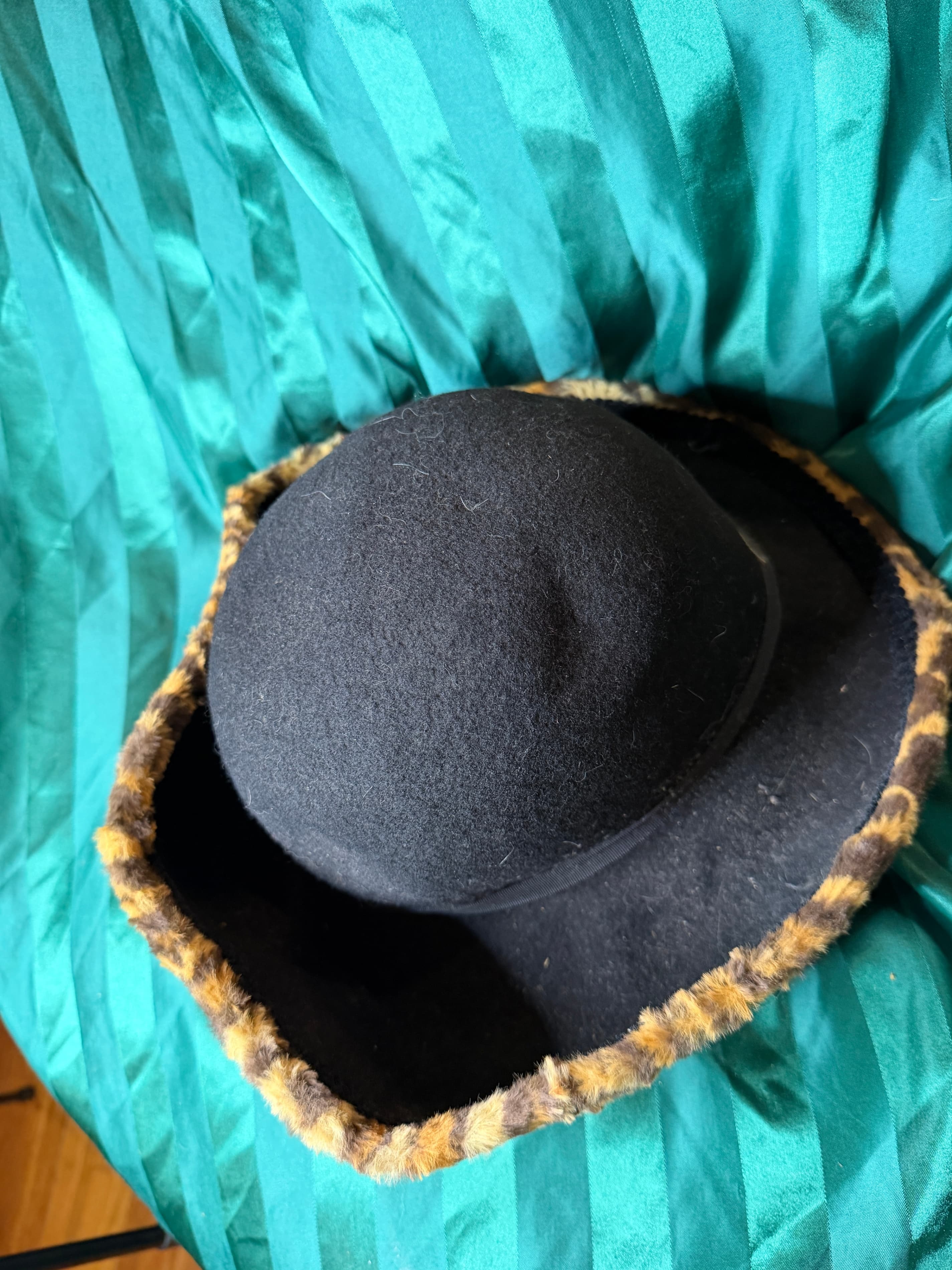 Sonni San Francisco Wool Fedora – Leopard Print – Film Prop - Thumbnail 5