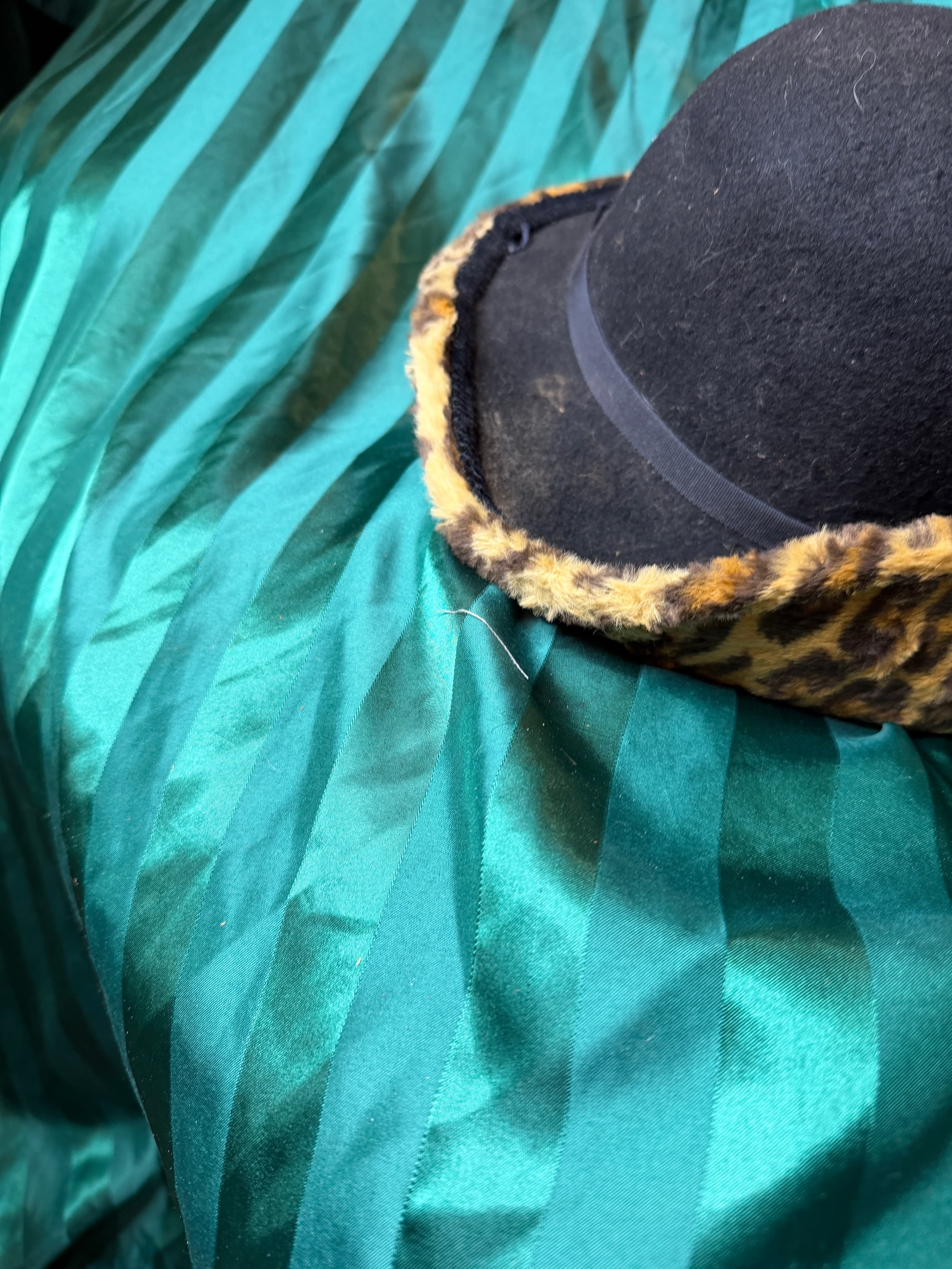 Sonni San Francisco Wool Fedora – Leopard Print – Film Prop - Thumbnail 2