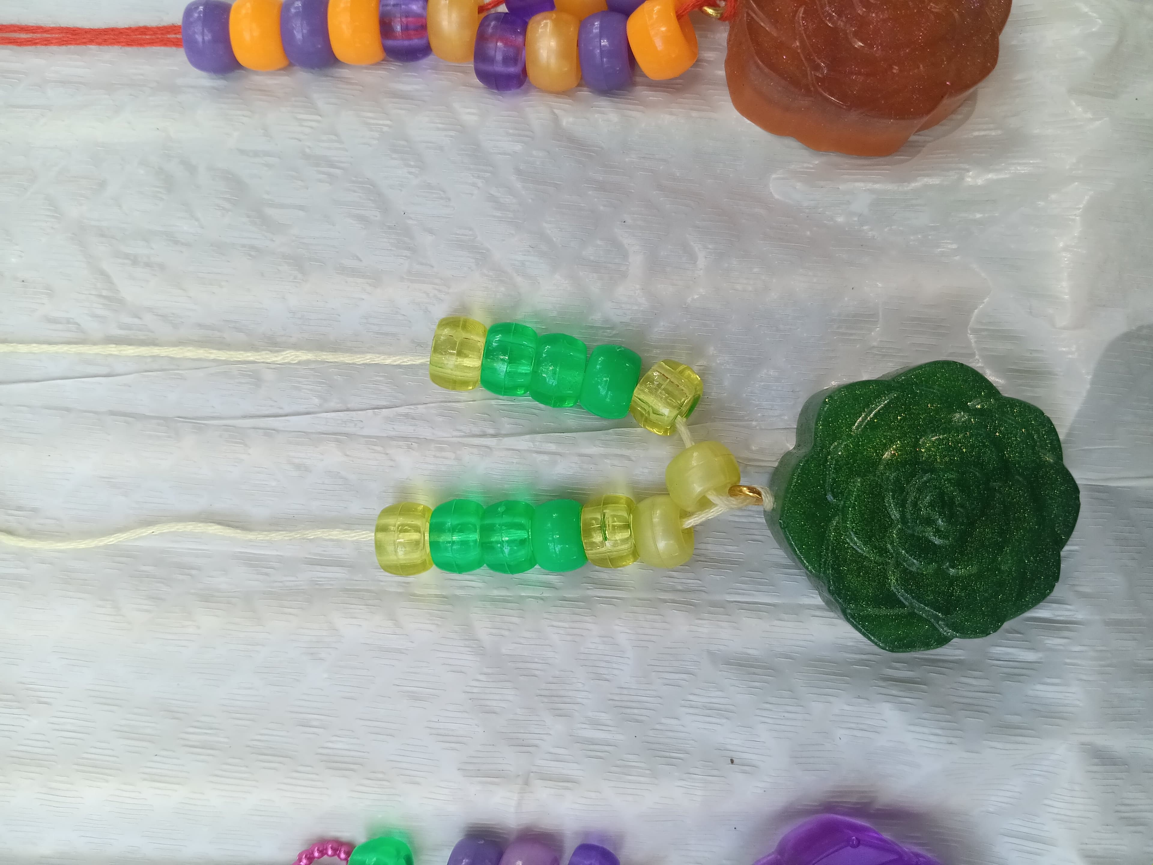 Homemade Resin Medium Rose Necklace - Thumbnail 2