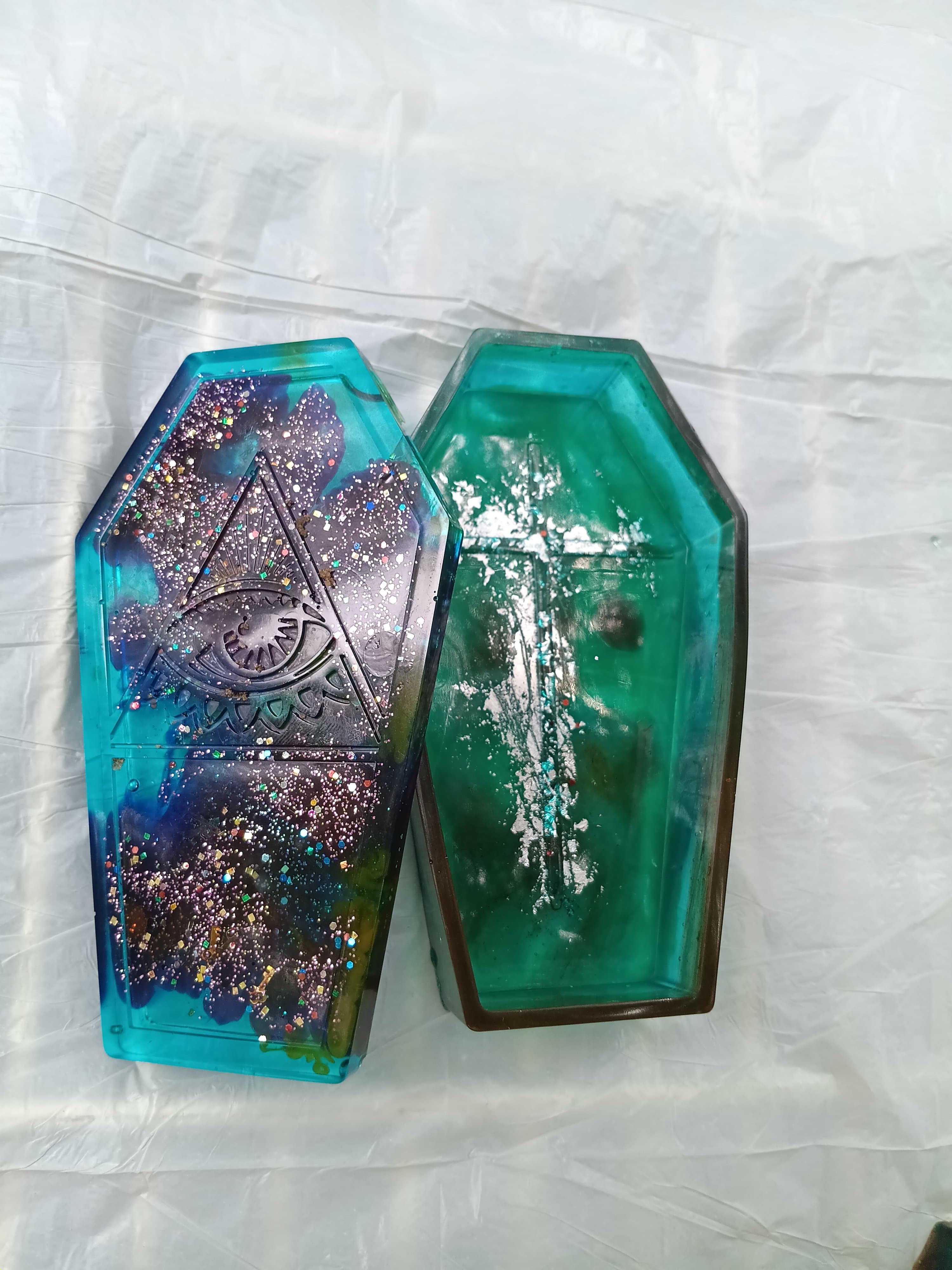 Handmade Resin Gothic Coffin Trinket Box with Lid - Thumbnail 4