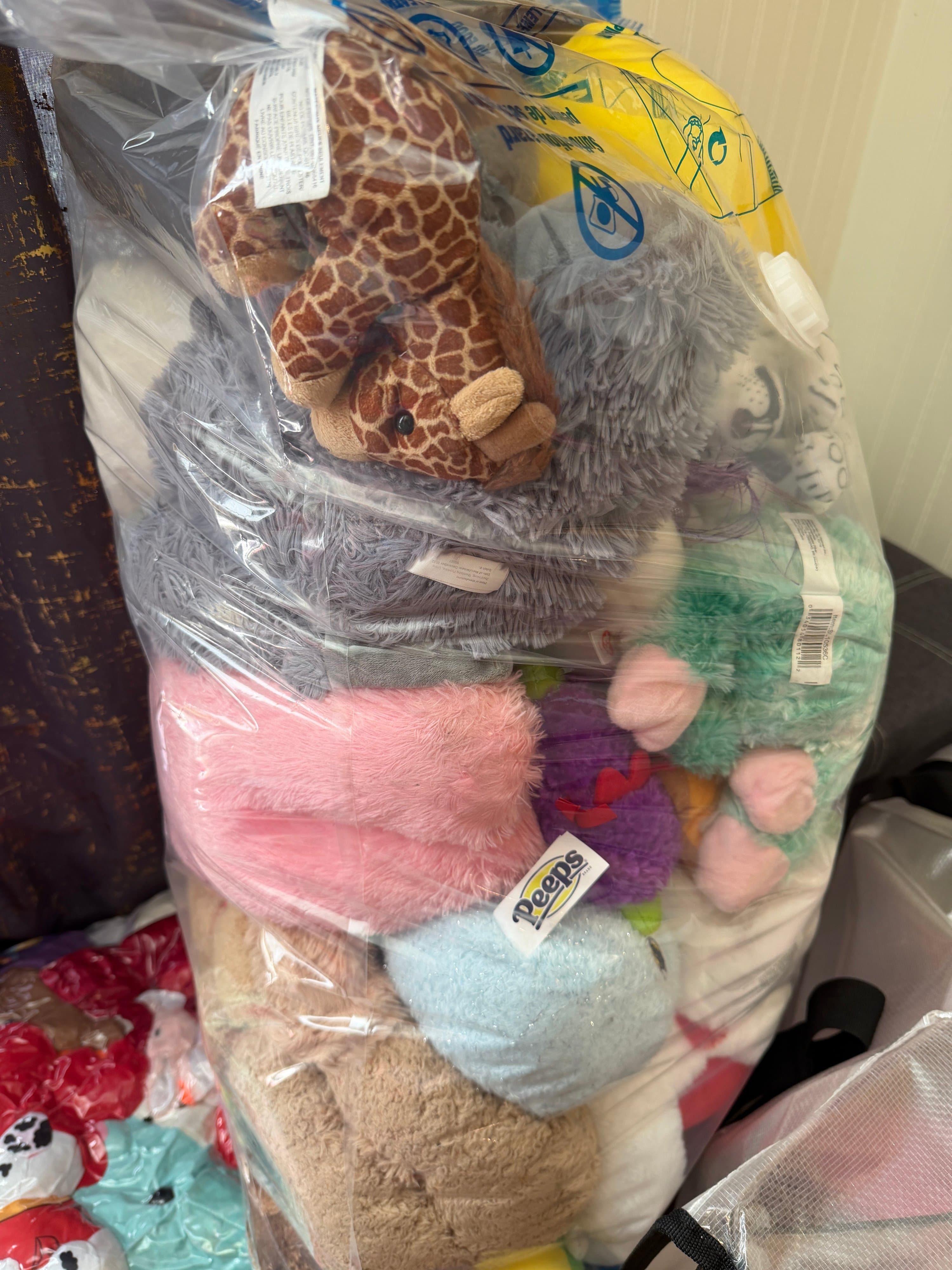 Mardi Gras PLUSHIE BUNDLE - Huge Bags (Approx 75 plushies) - Thumbnail 2