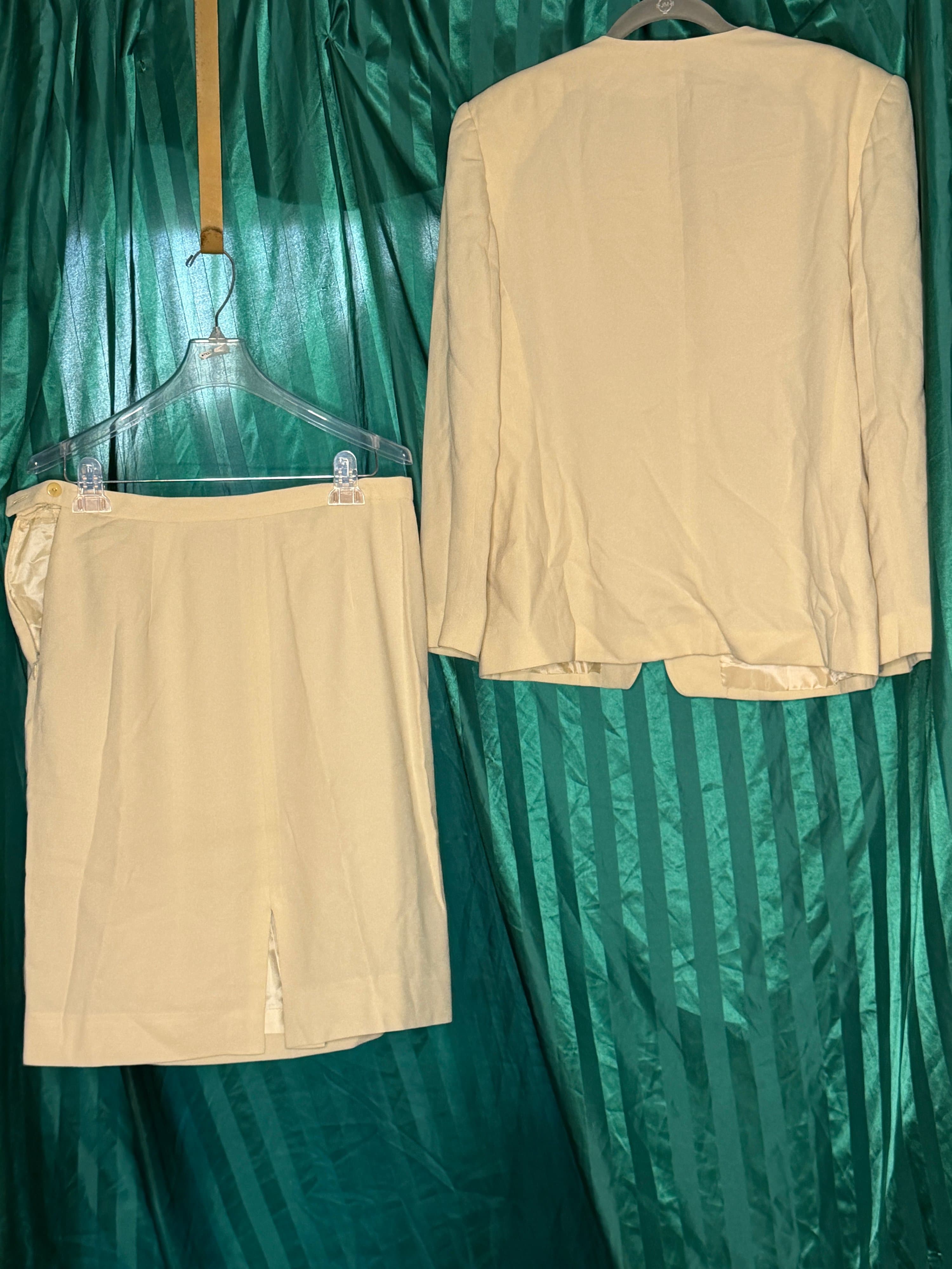Rena Rowan for Saville Beige Skirt Suit Set (Size 12 / 14) - Thumbnail 4