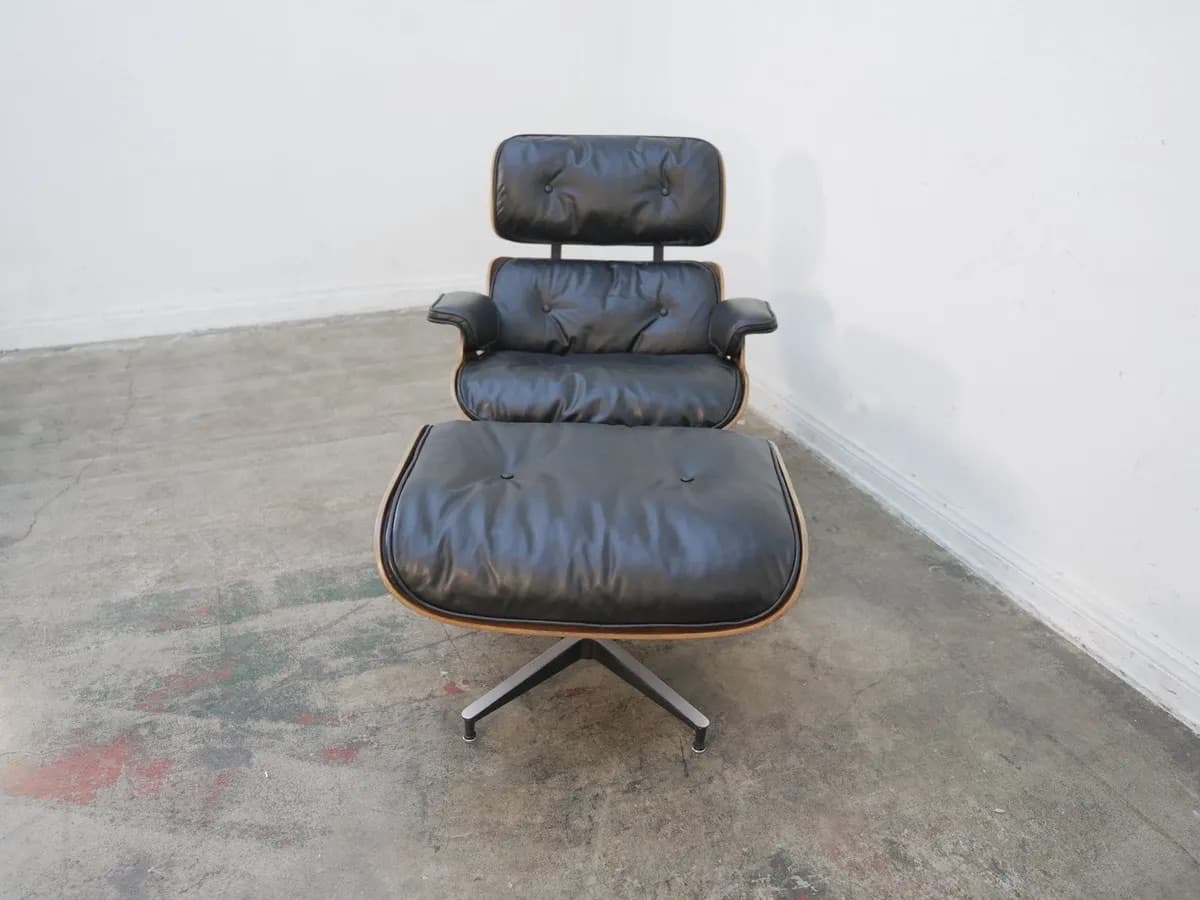 Eames Lounge Chair and Ottoman - Thumbnail 6
