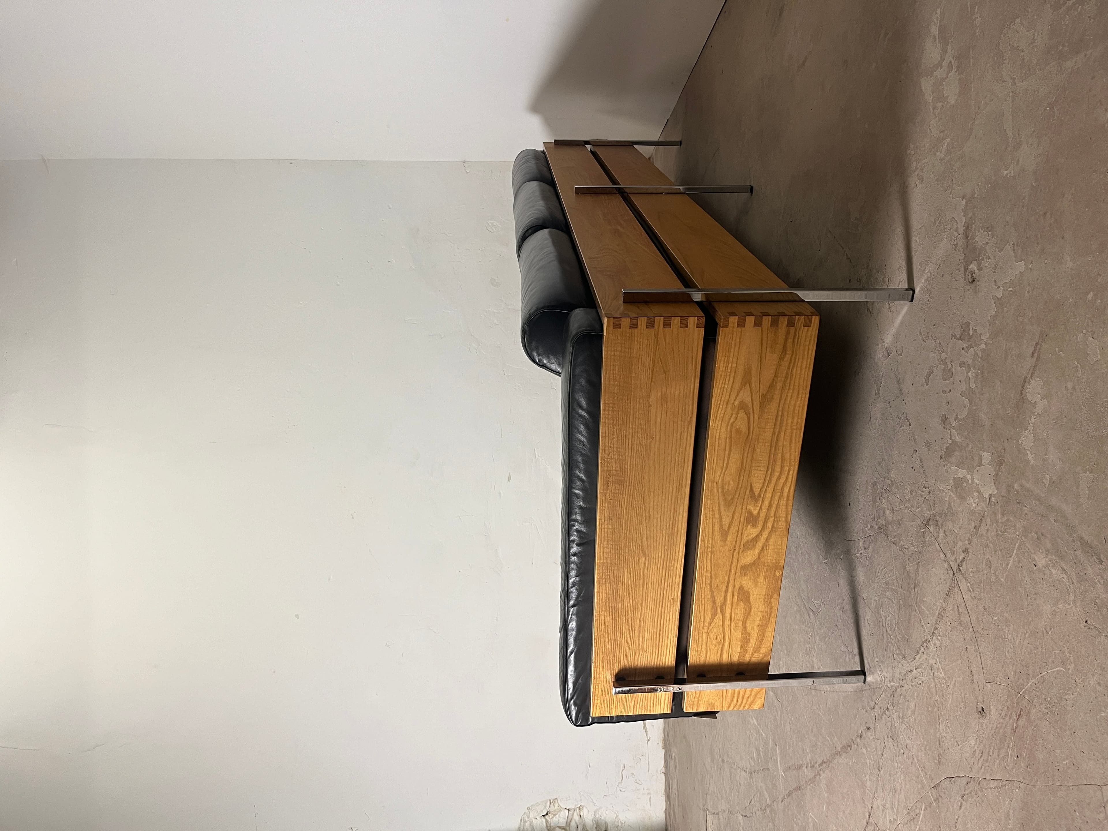 Leather Sofa - Thumbnail 5