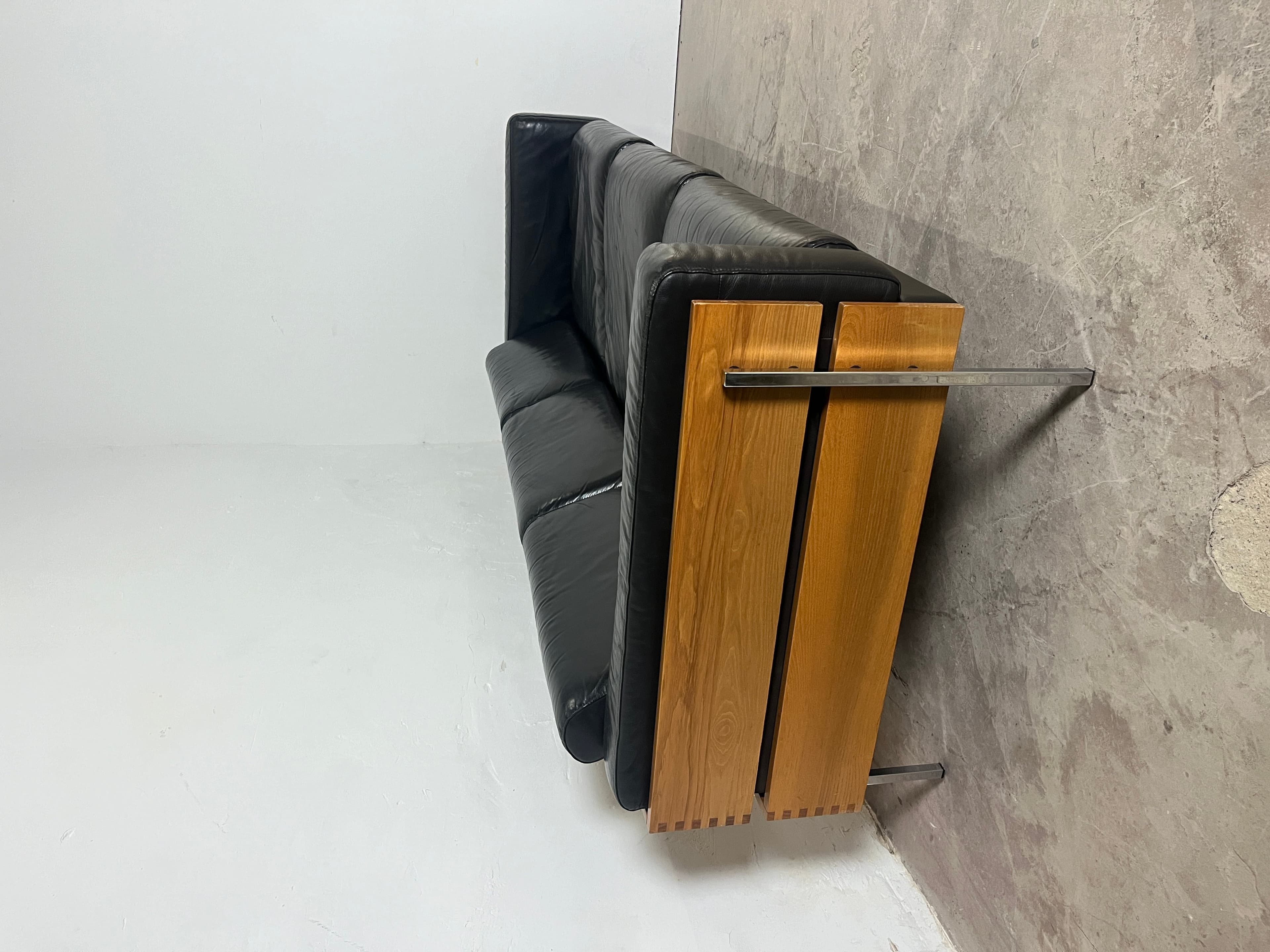 Leather Sofa - Thumbnail 10