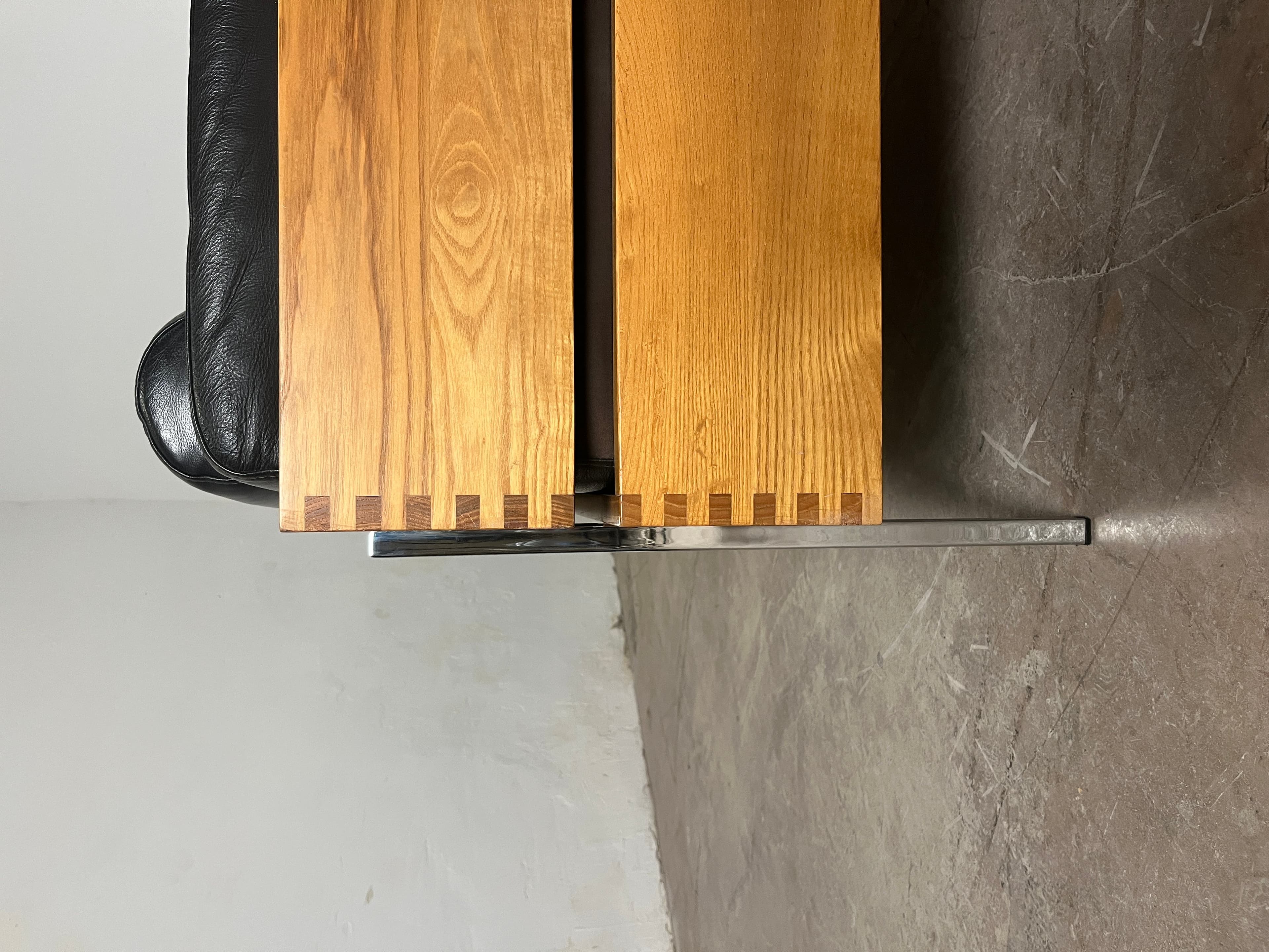 Leather Sofa - Thumbnail 14