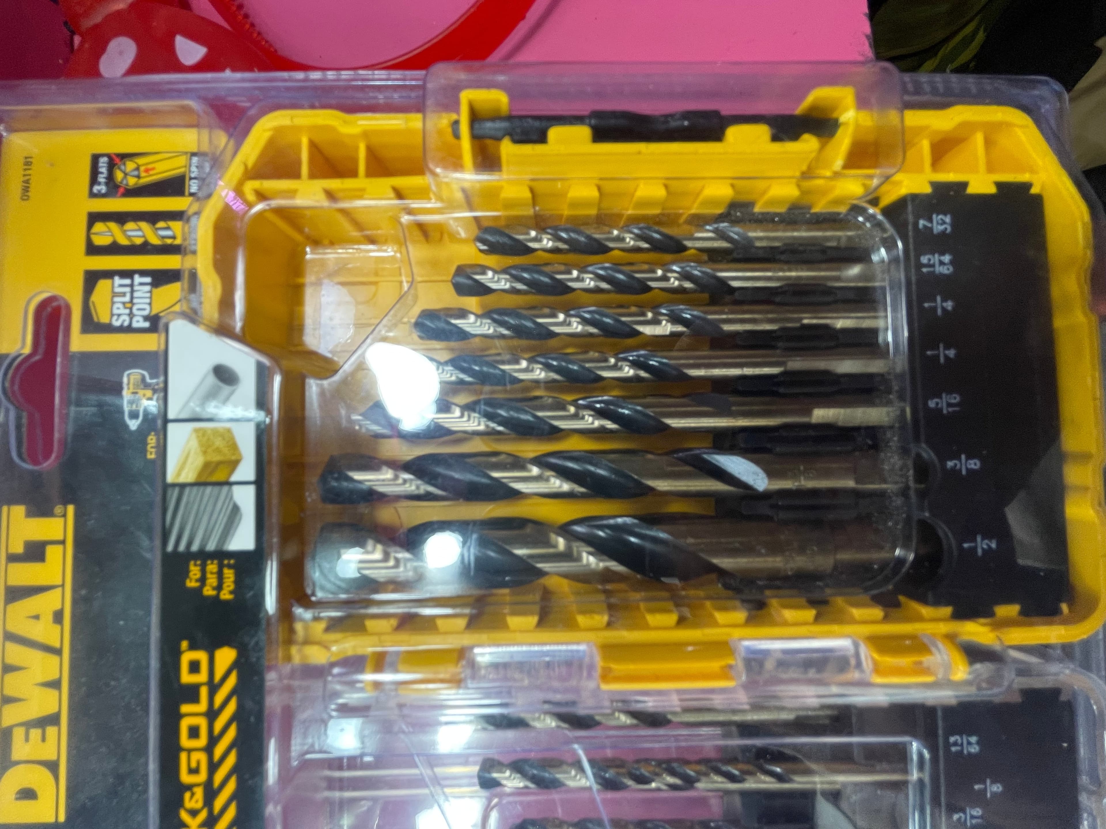 DEWALT DW1657 14-Piece Gold Ferrous Metal Drill Bit Set