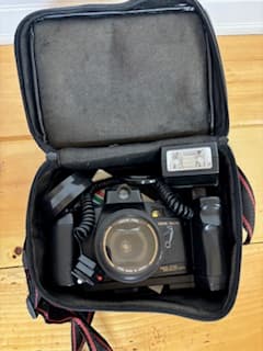 Minotar Vintage Camera w/case & flash-35 mm - Image 1