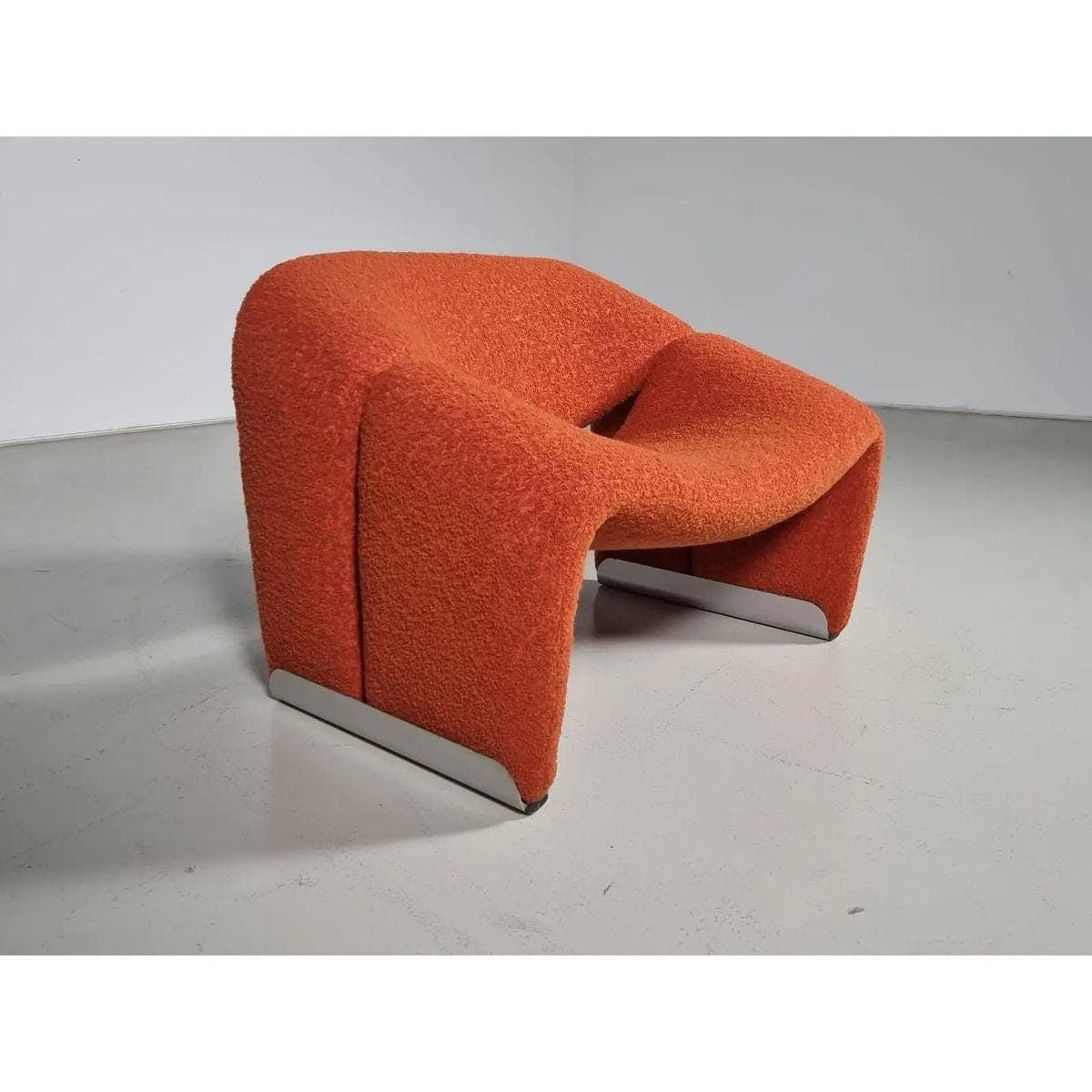 Artifort - F598 Groovy M Chair - Thumbnail 3