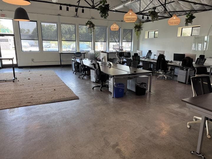 Clear Design Blade Flexible Benching System - Thumbnail 2