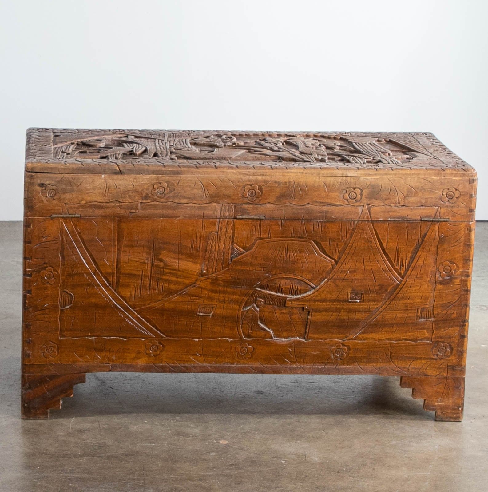 Vintage Chinoise Hand-Carved Wood Storage Trunk - Thumbnail 5