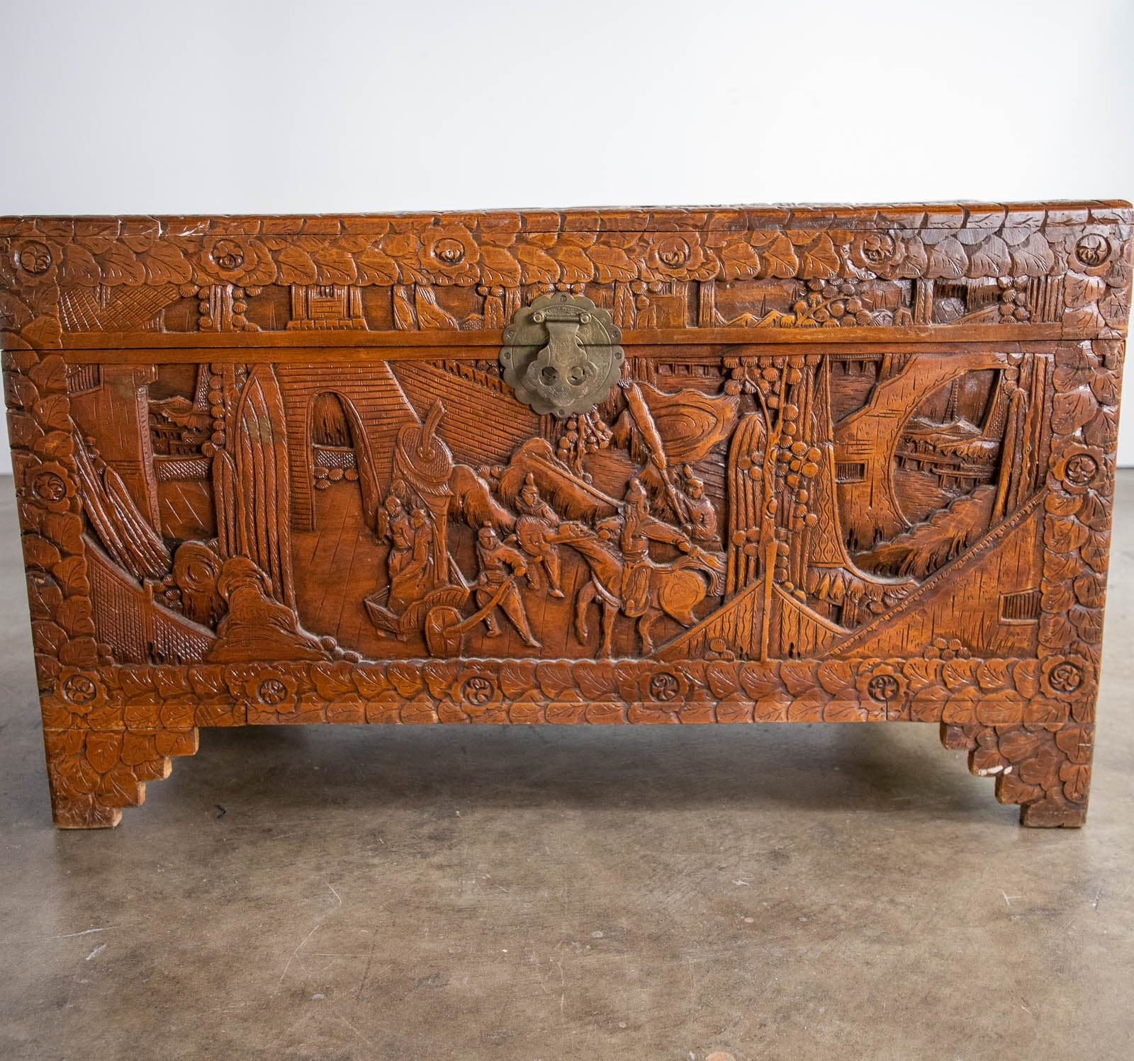 Vintage Chinoise Hand-Carved Wood Storage Trunk - Thumbnail 6