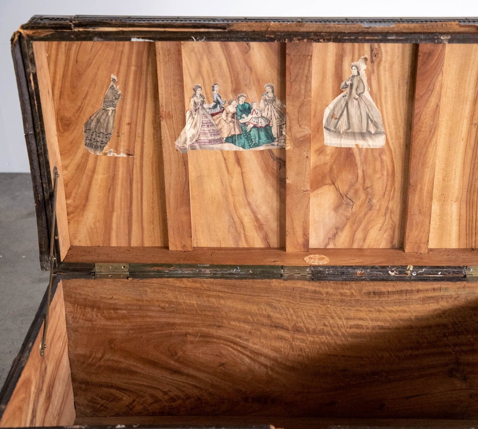 Vintage Storage Trunk - Thumbnail 6