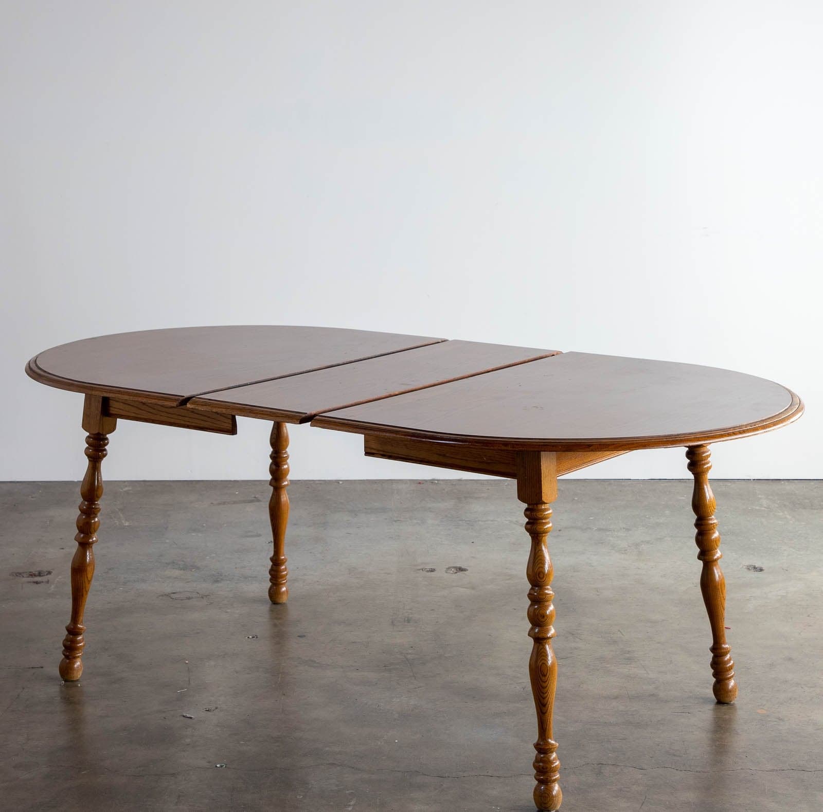 Oak Dining Table w/ Leaf  + 4 Chairs - Thumbnail 4