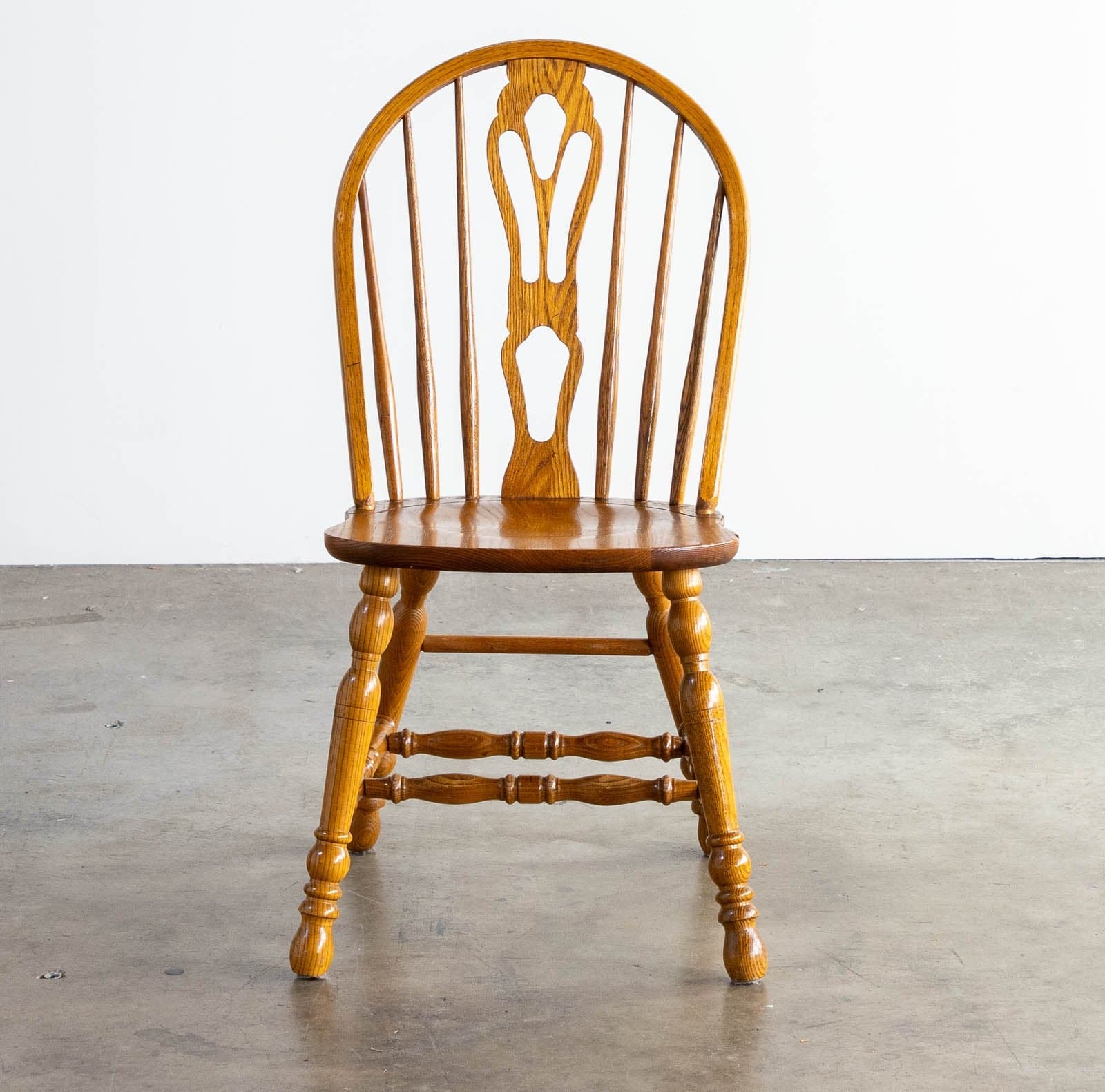 Oak Dining Table w/ Leaf  + 4 Chairs - Thumbnail 8