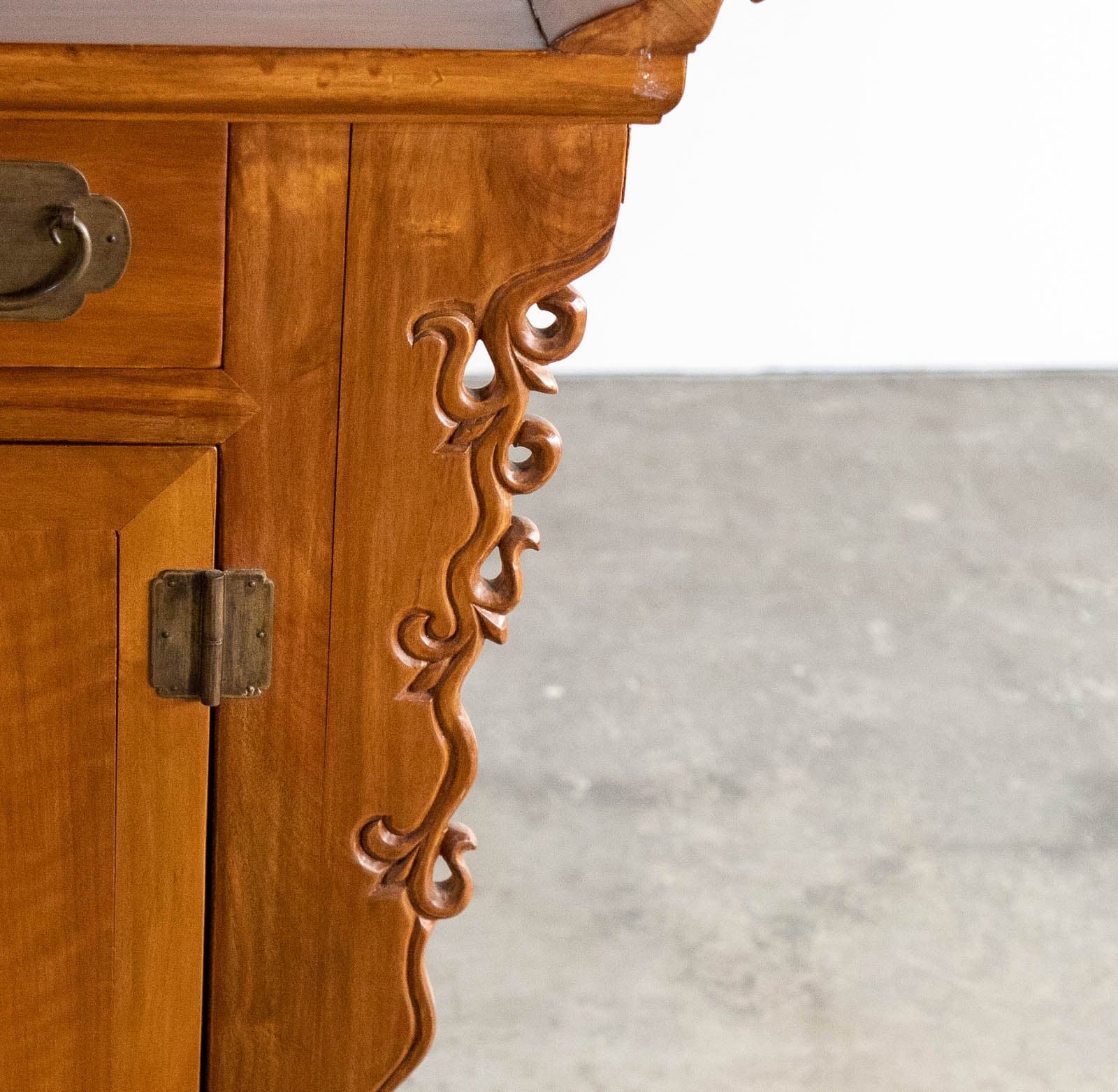 Sandalwood Console Table w/ Cabinet + 2 Drawers - Thumbnail 9