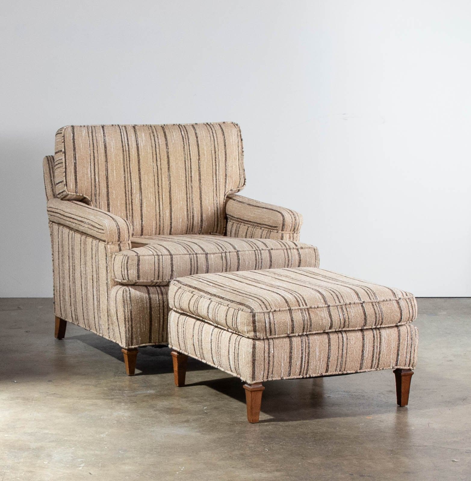 Pair of Upholstered Armchairs w/ 1 Ottoman - Thumbnail 3