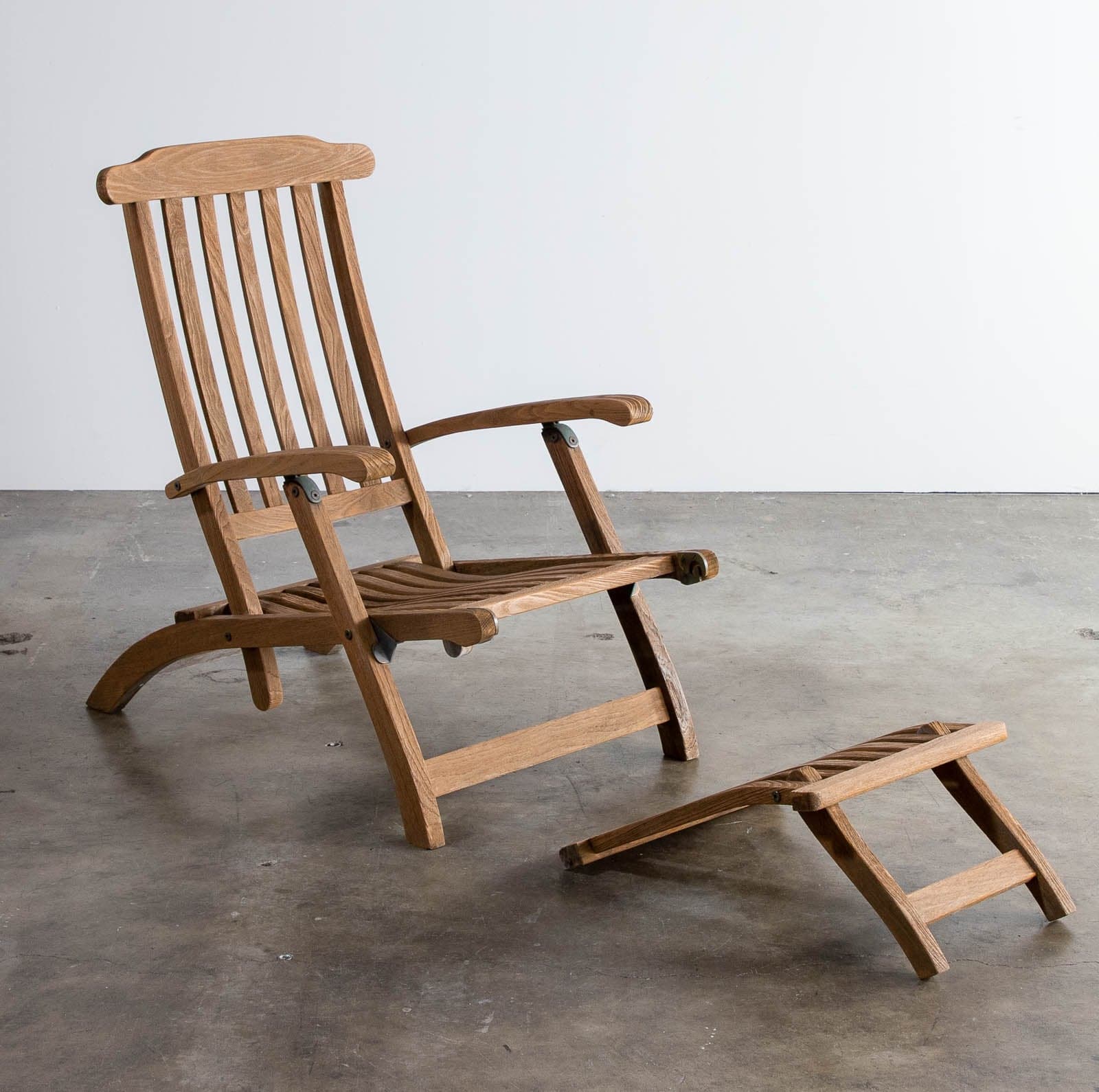 Smith and Hawken Folding Patio Table, 2 Chairs & 1 Lounge Chair - Thumbnail 4