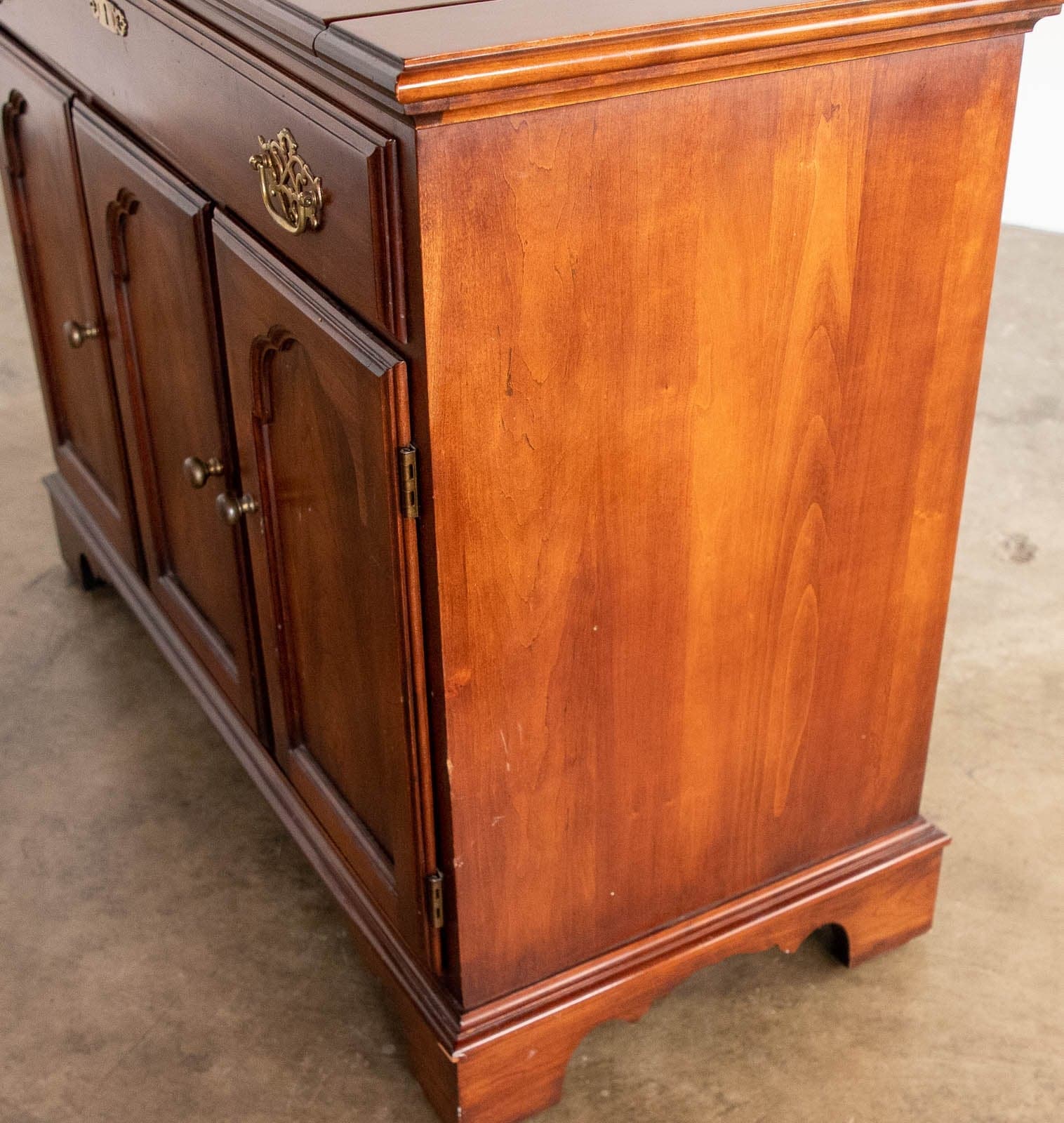 Statton Trutype Americana Cherry Flip Top Server Sideboard - Thumbnail 12