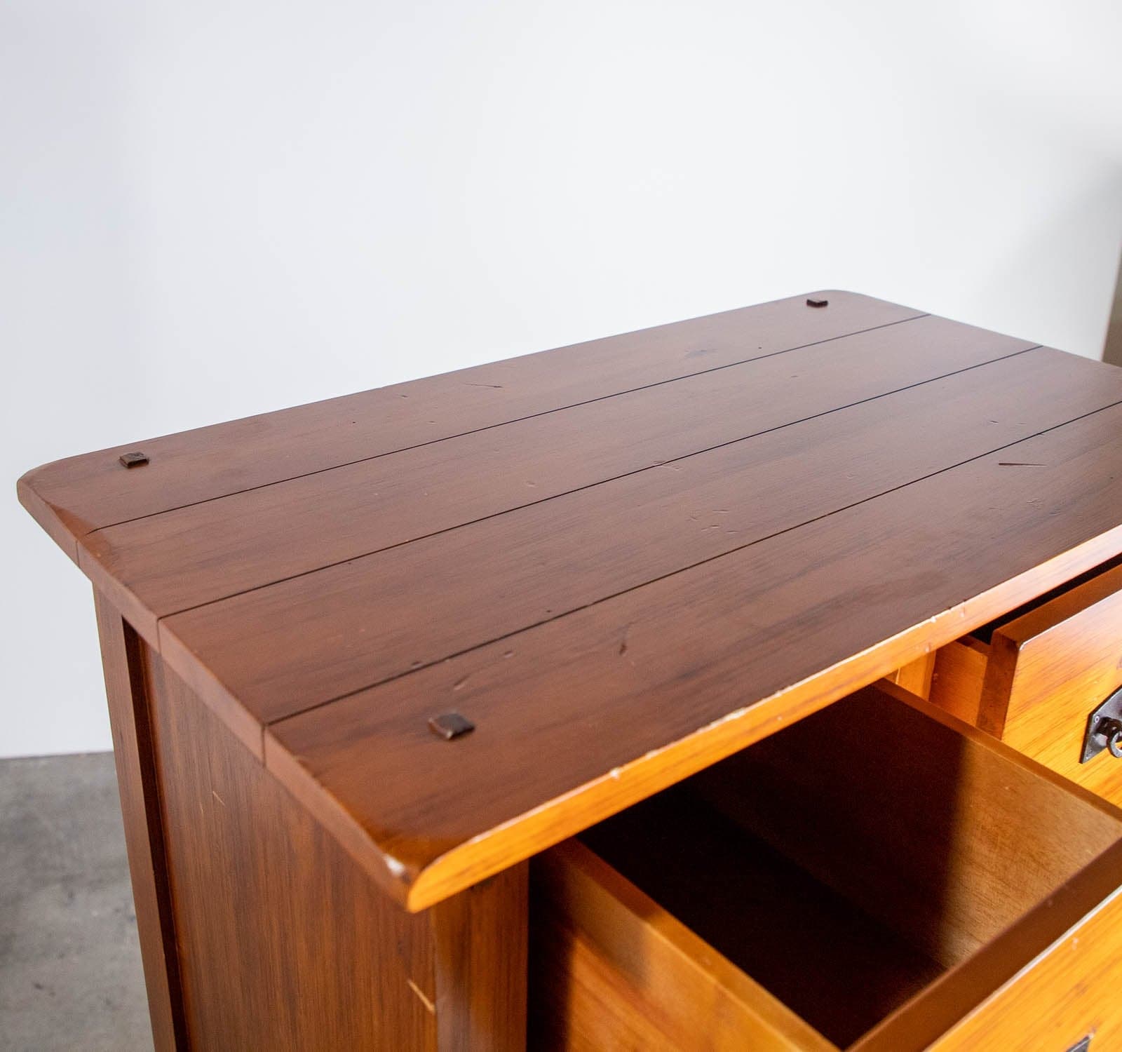 Solid Wood Dresser with 6 Drawers - Thumbnail 4