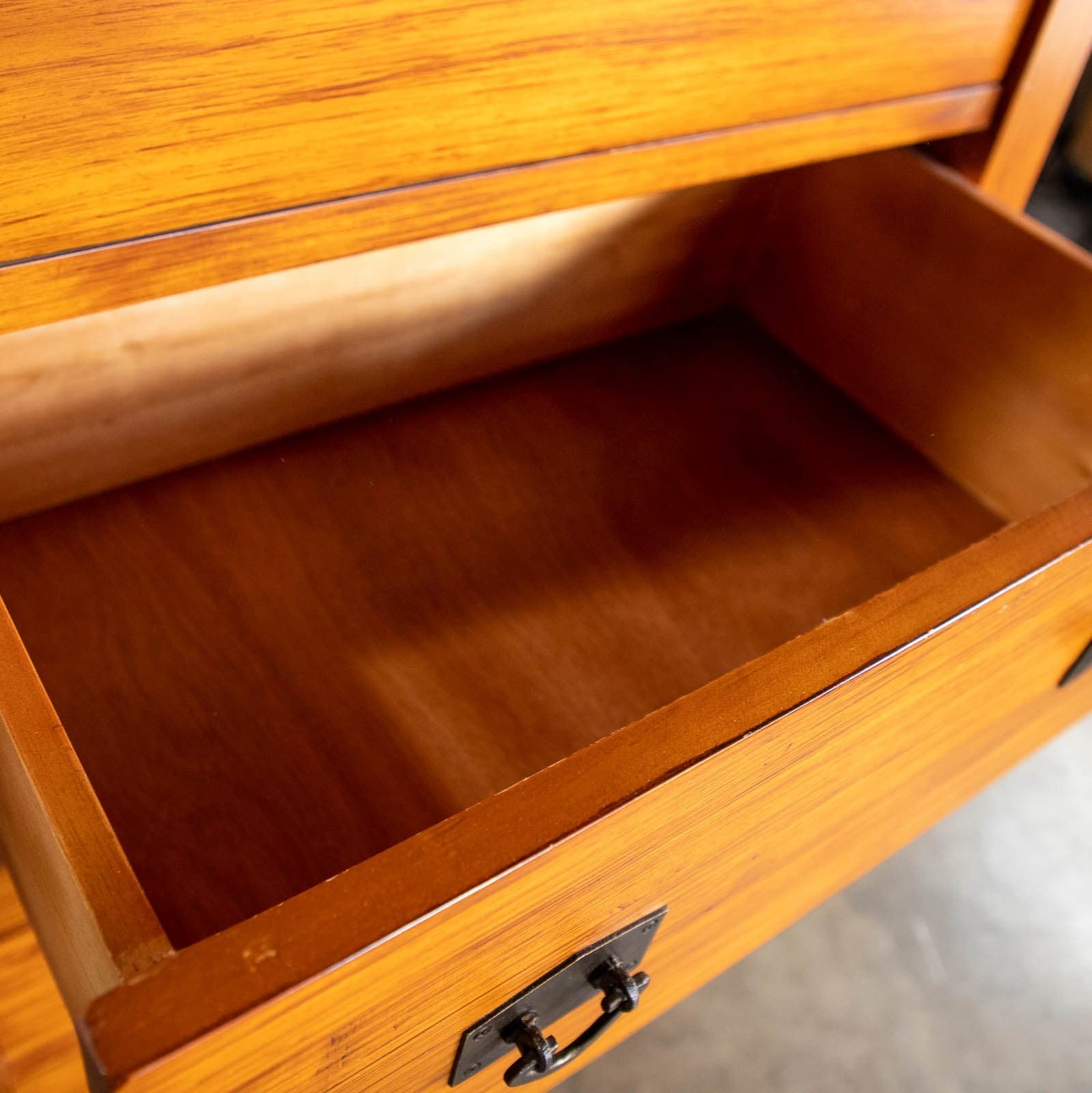 Solid Wood Dresser with 6 Drawers - Thumbnail 7