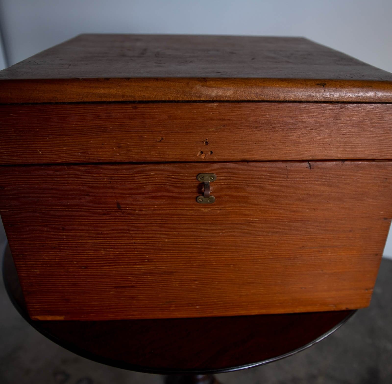 Vintage Wood Lockbox with Leather Handles - Thumbnail 7