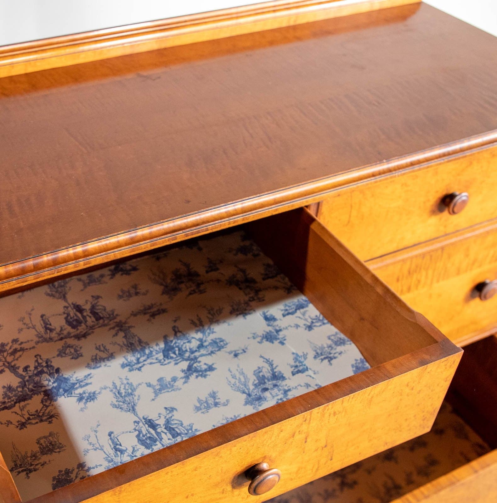 Vintage Wood Dresser with 4 Drawers - Thumbnail 5