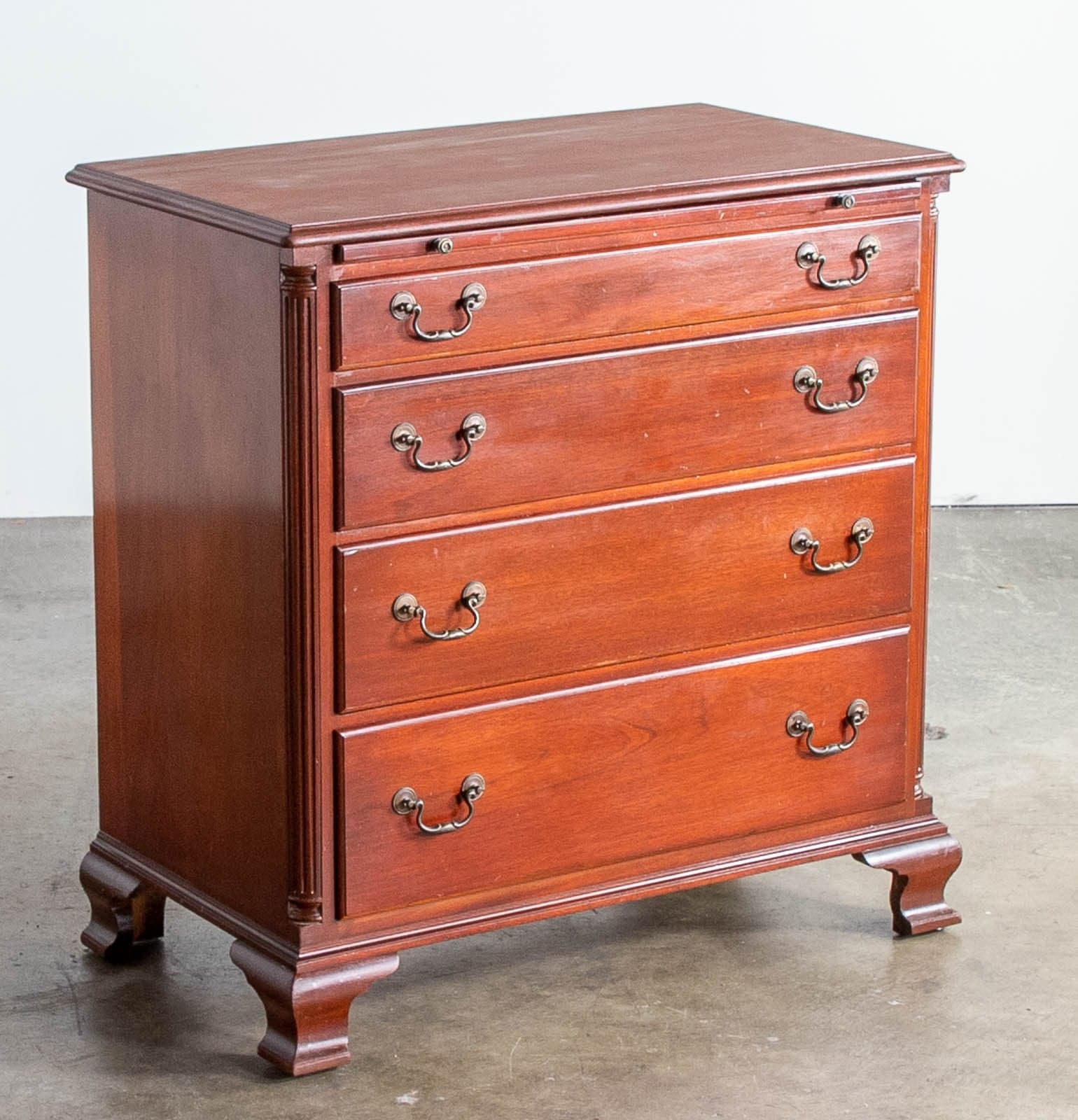 Solid Wood Dresser with Pullout Tray and 4 Drawers - Image 1