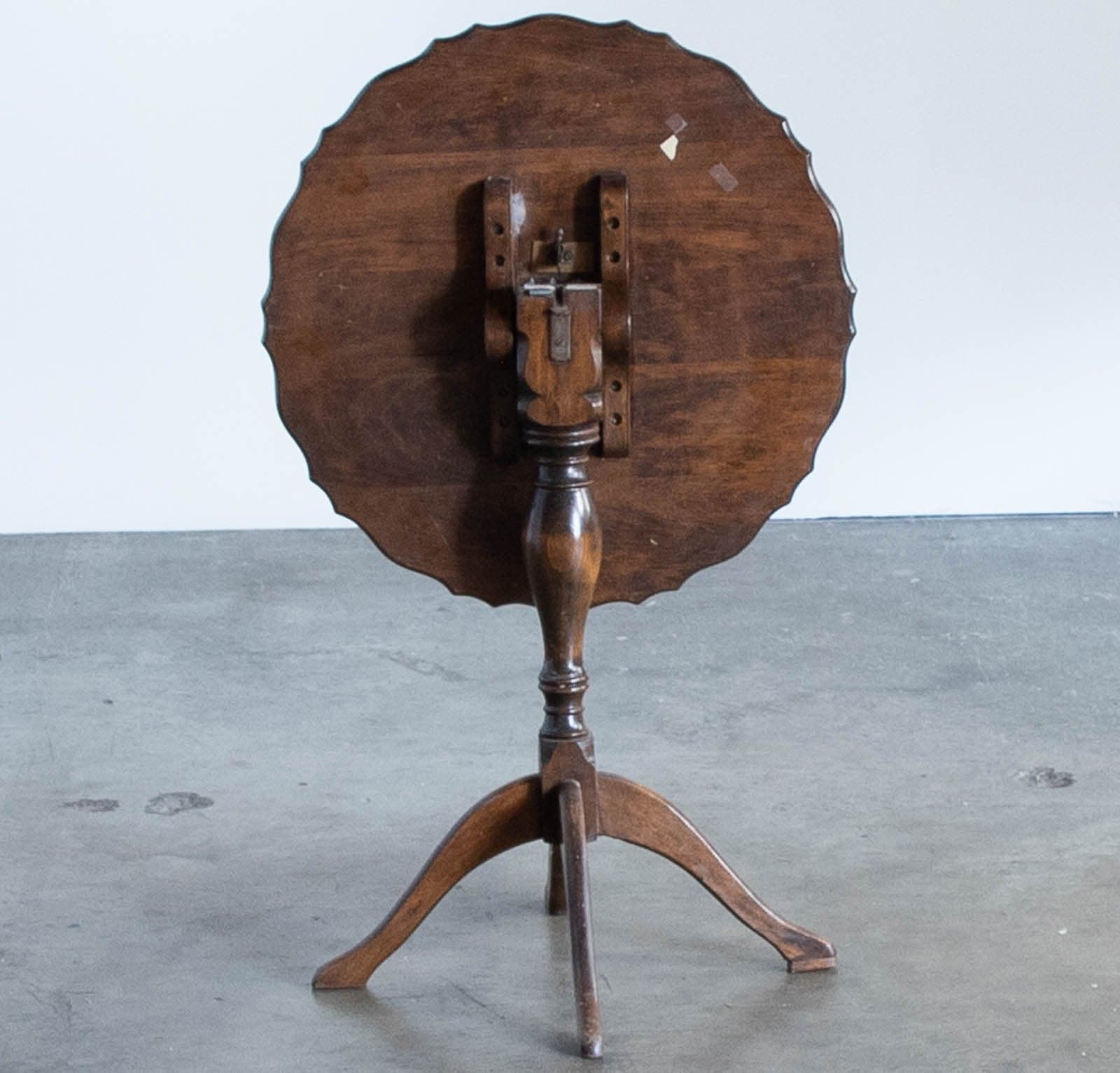 Vintage English Side Table with Scalloped Edge, Tilt Top - Thumbnail 4