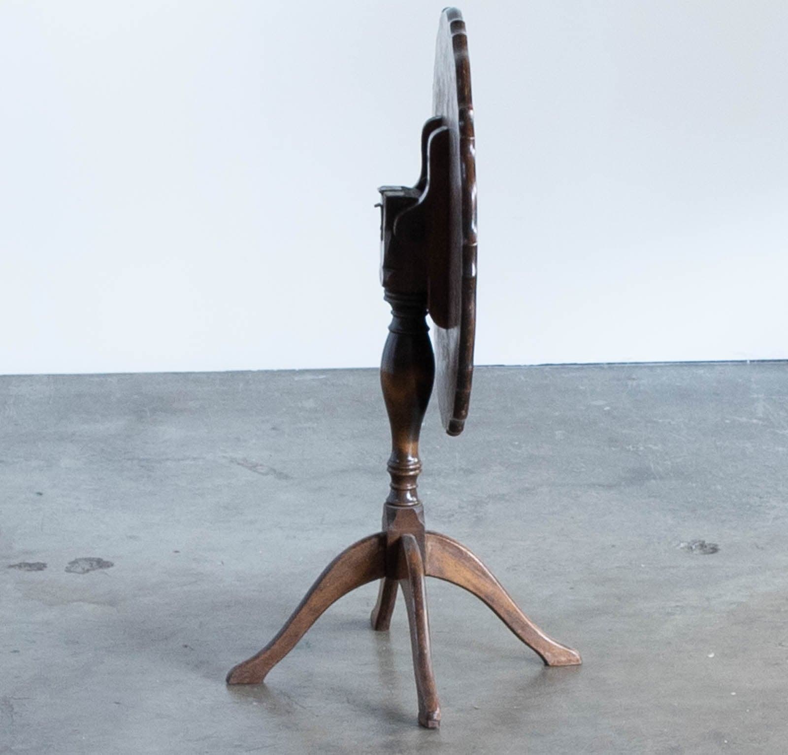 Vintage English Side Table with Scalloped Edge, Tilt Top - Thumbnail 3