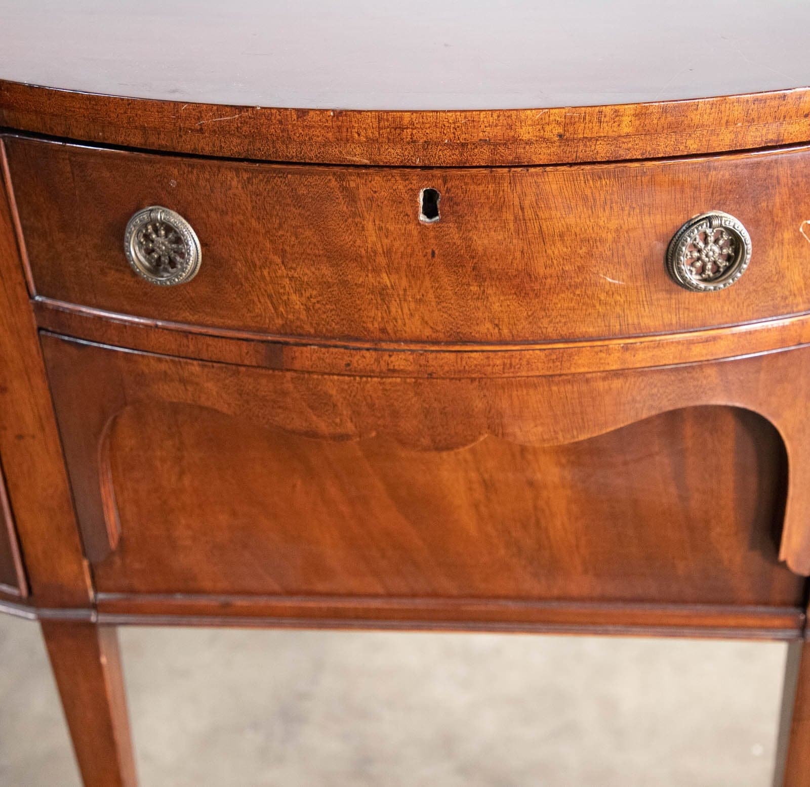 Vintage Serpentine Sideboard / Credenza - Thumbnail 4