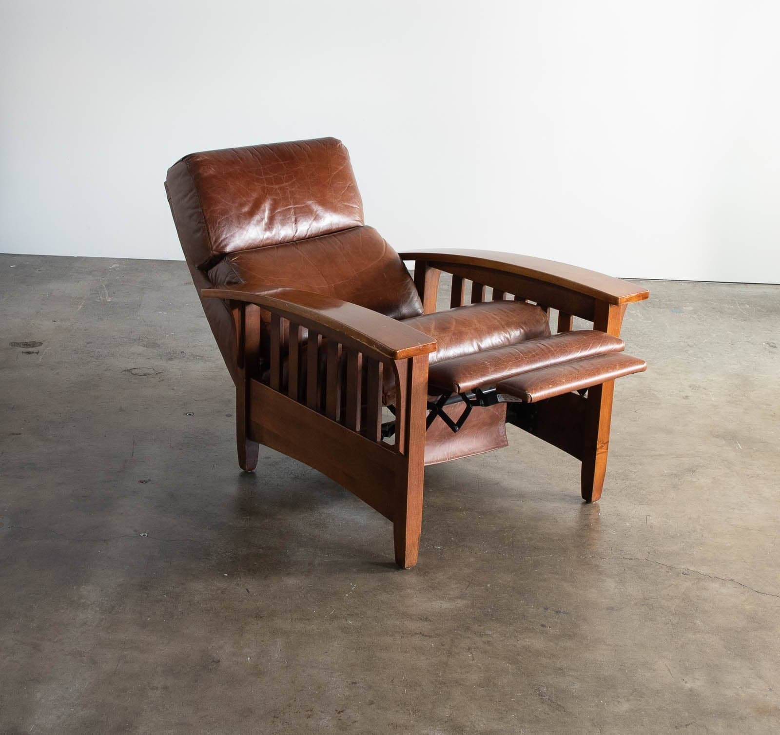 Ethan Allen Mission Style Recliner - Thumbnail 4