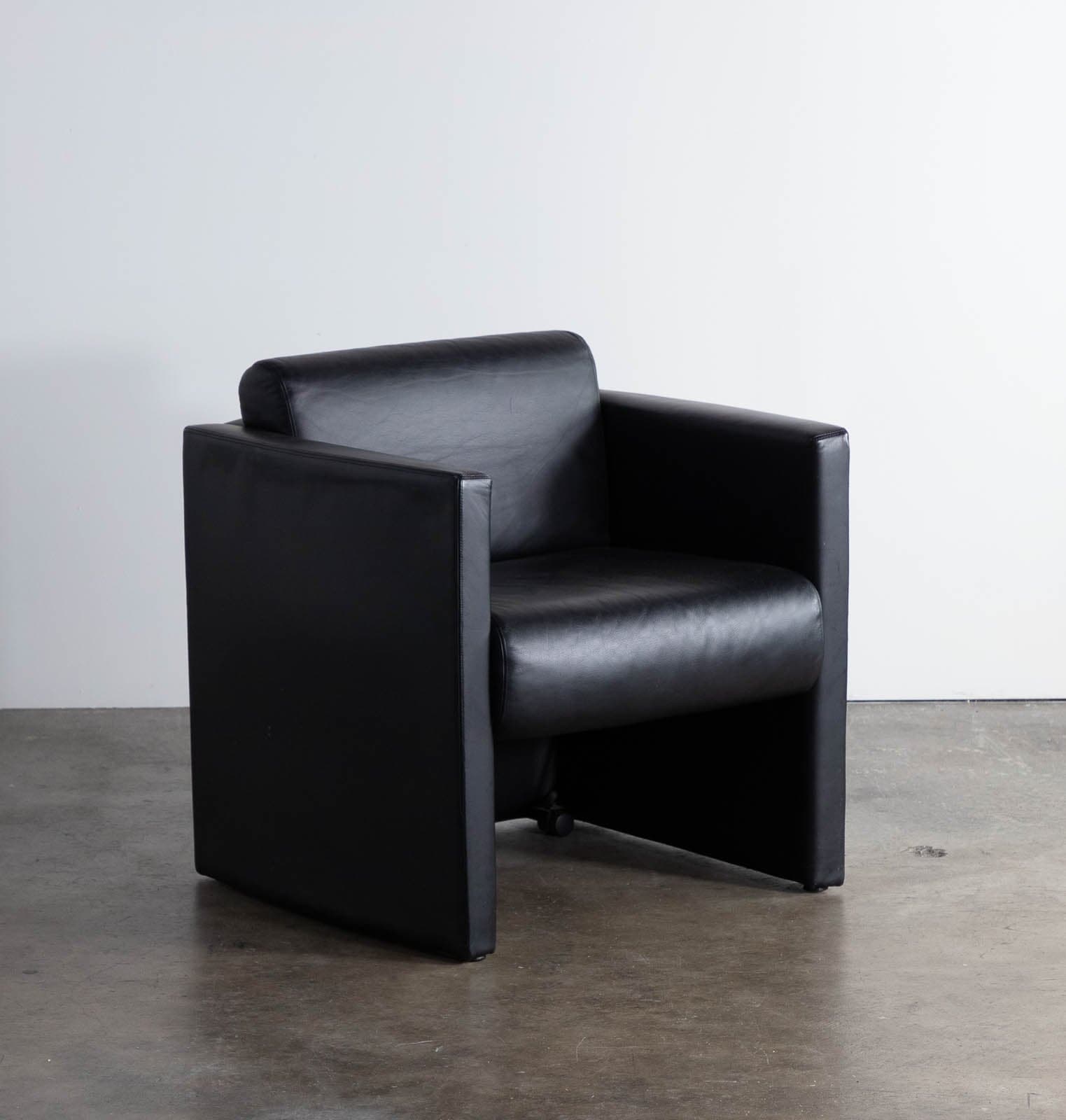 Teknion Seating Vasari Armchairs (Set of 2) - Thumbnail 4