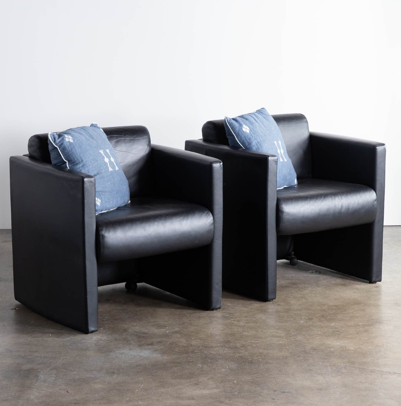 Teknion Seating Vasari Armchairs (Set of 2) - Image 1