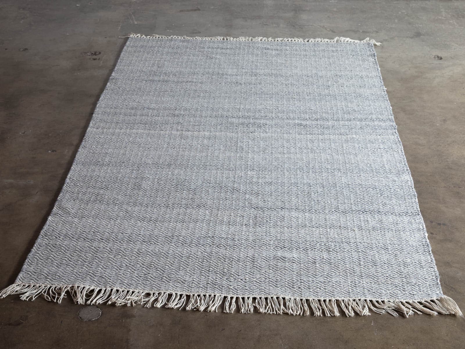 Serena & Lily Seaview Rug, Blue, 5' x 8' - Image 1