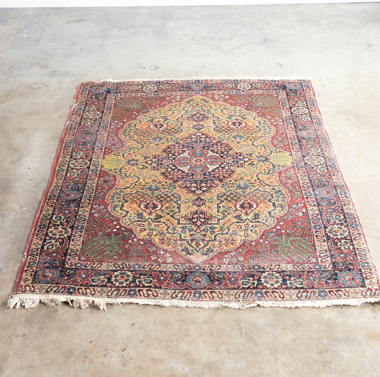 Oriental Area Rug, Naturally Distressed, 58" x 72"