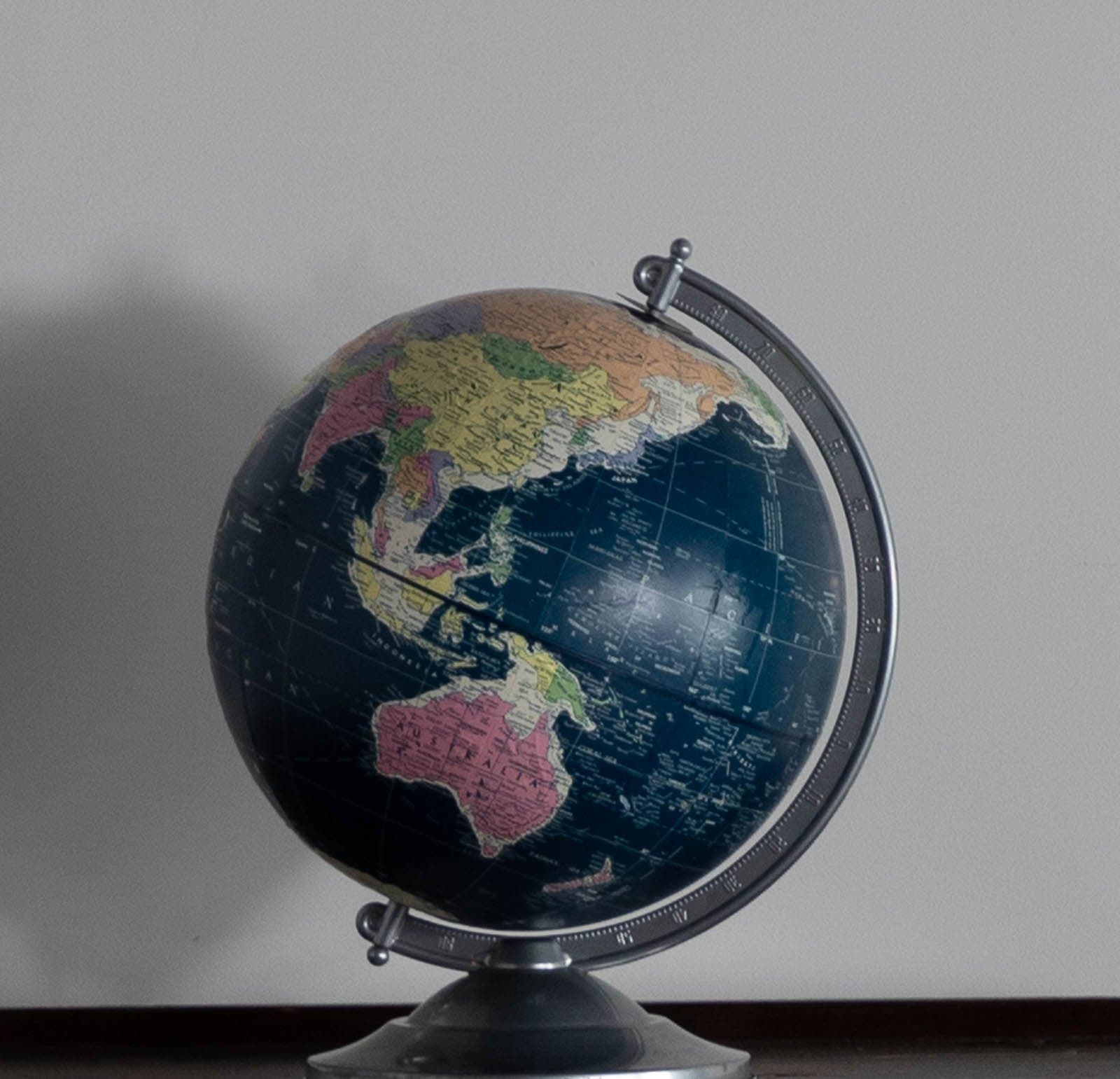 World Globe with Metal Base - Thumbnail 3