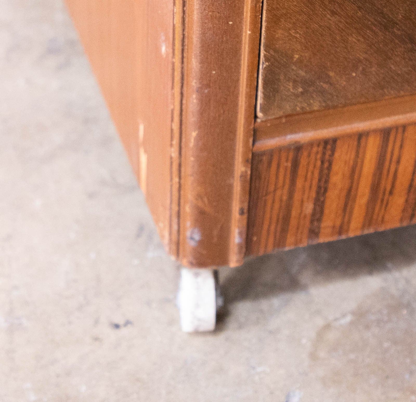 Vintage Dresser with Mirror - Thumbnail 11