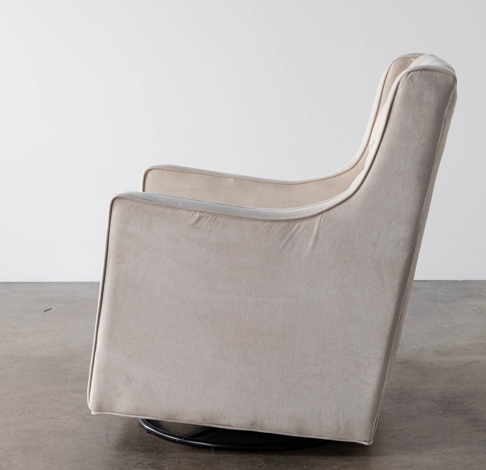 Upholstered Tufted Rocking Chair - Thumbnail 3