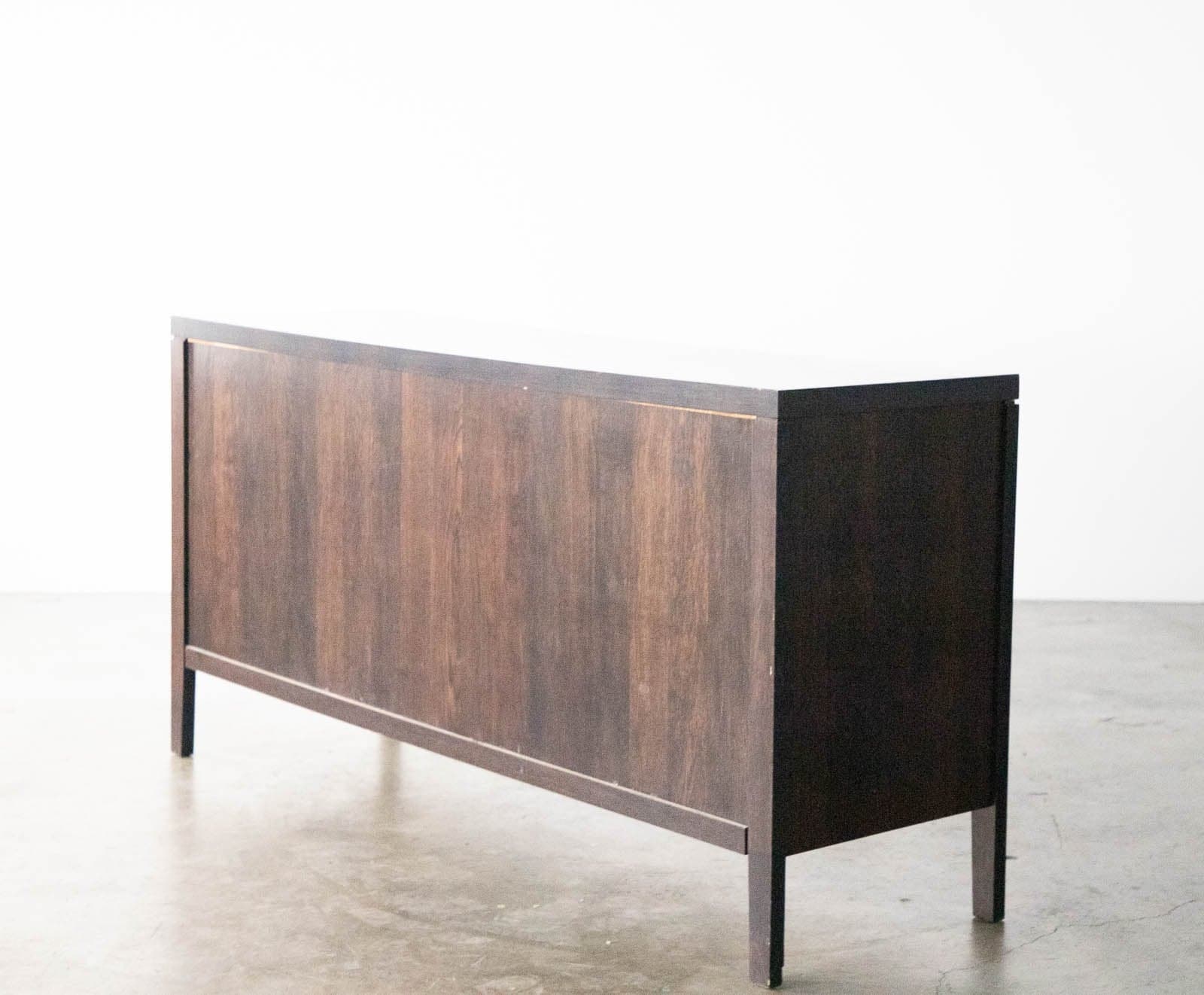 Media Console w/ 3 Drawers and 2 Cabinets - Thumbnail 4