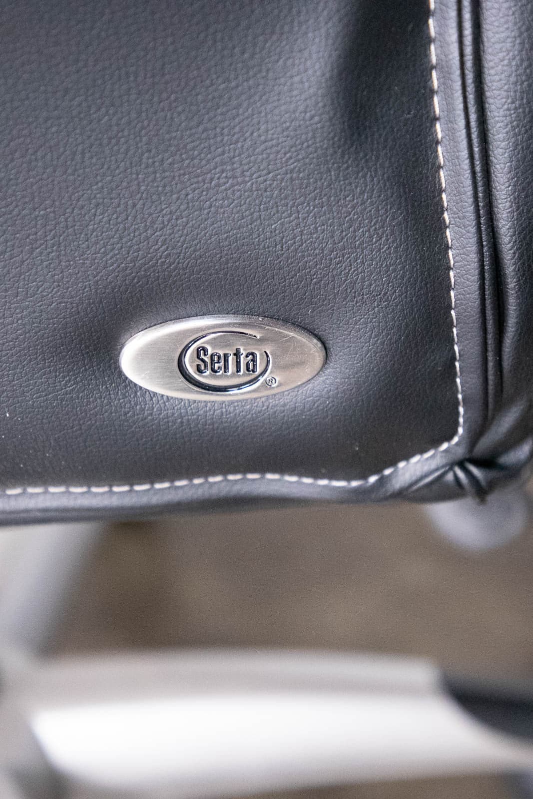 Serta Highback Executive Chair - Thumbnail 5