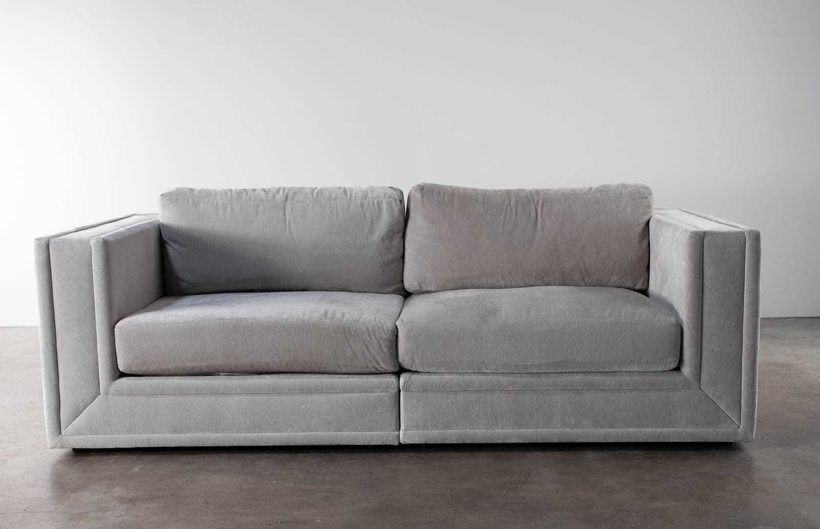 Z Gallerie Luka Sofa - Thumbnail 2