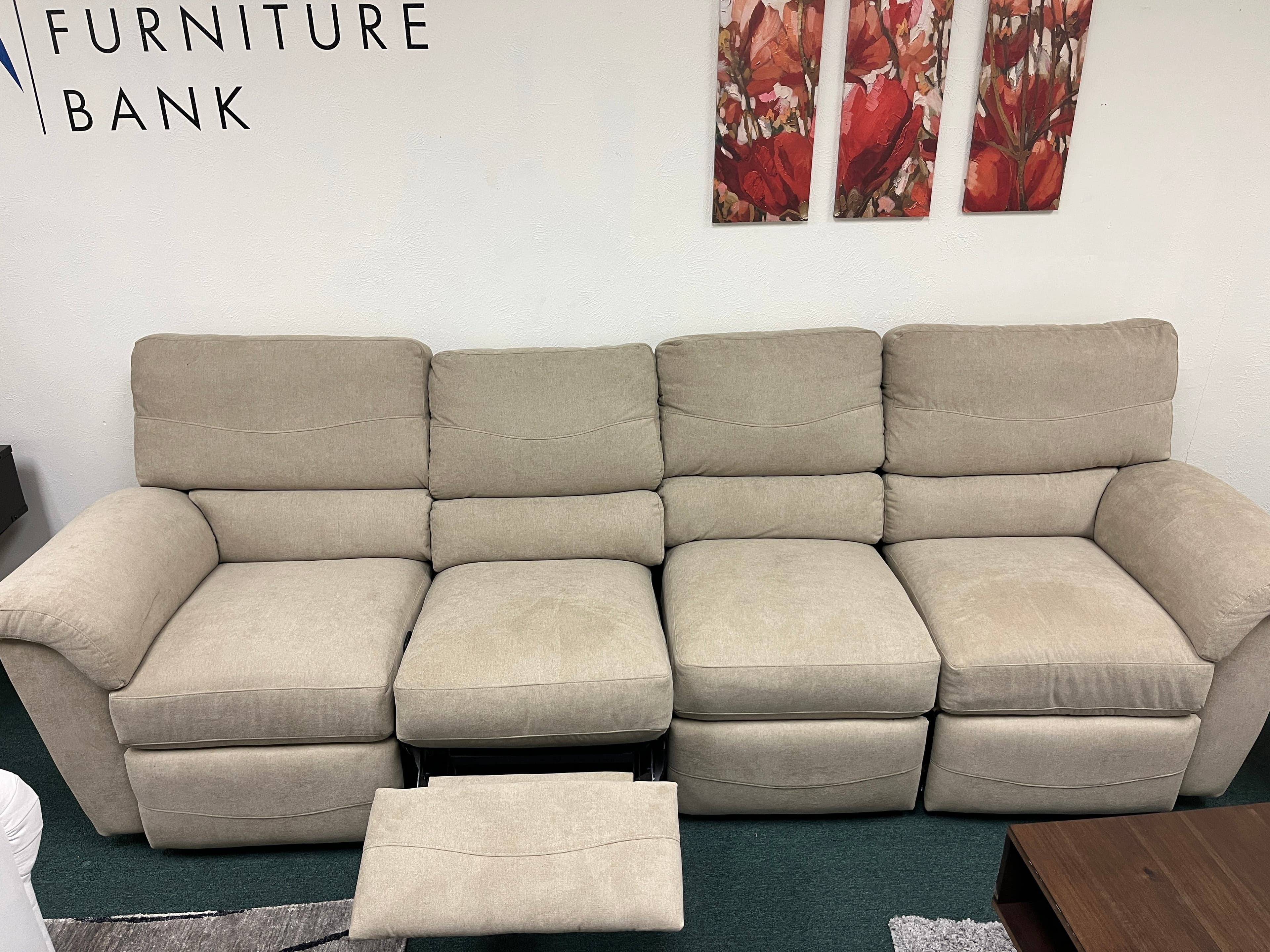 Reese Reclining Sectional - Thumbnail 2