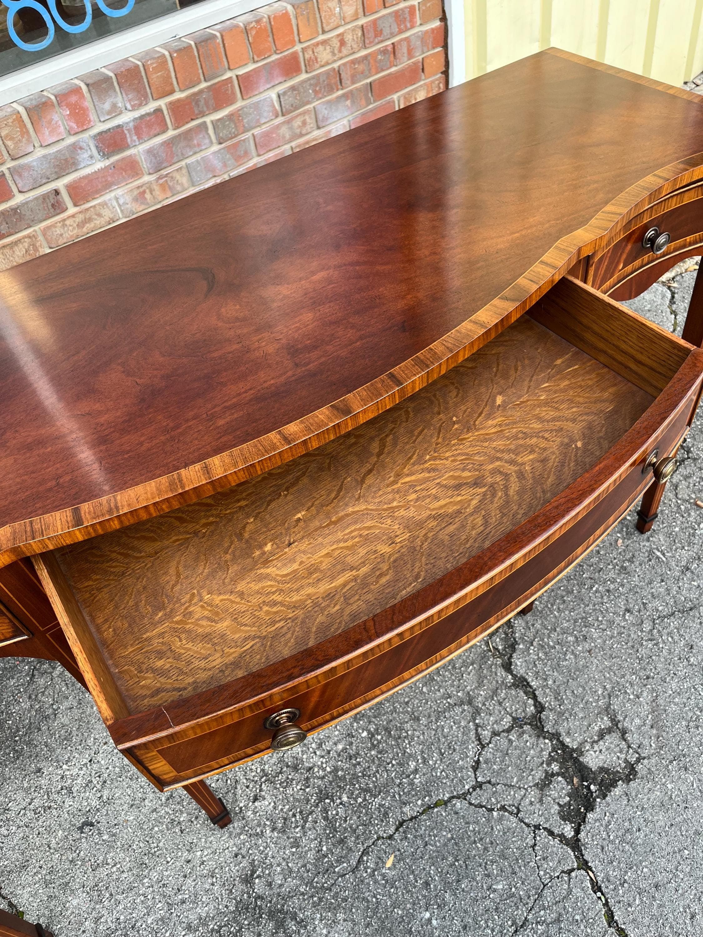 English Banded Mahogany Sideboard - Thumbnail 6