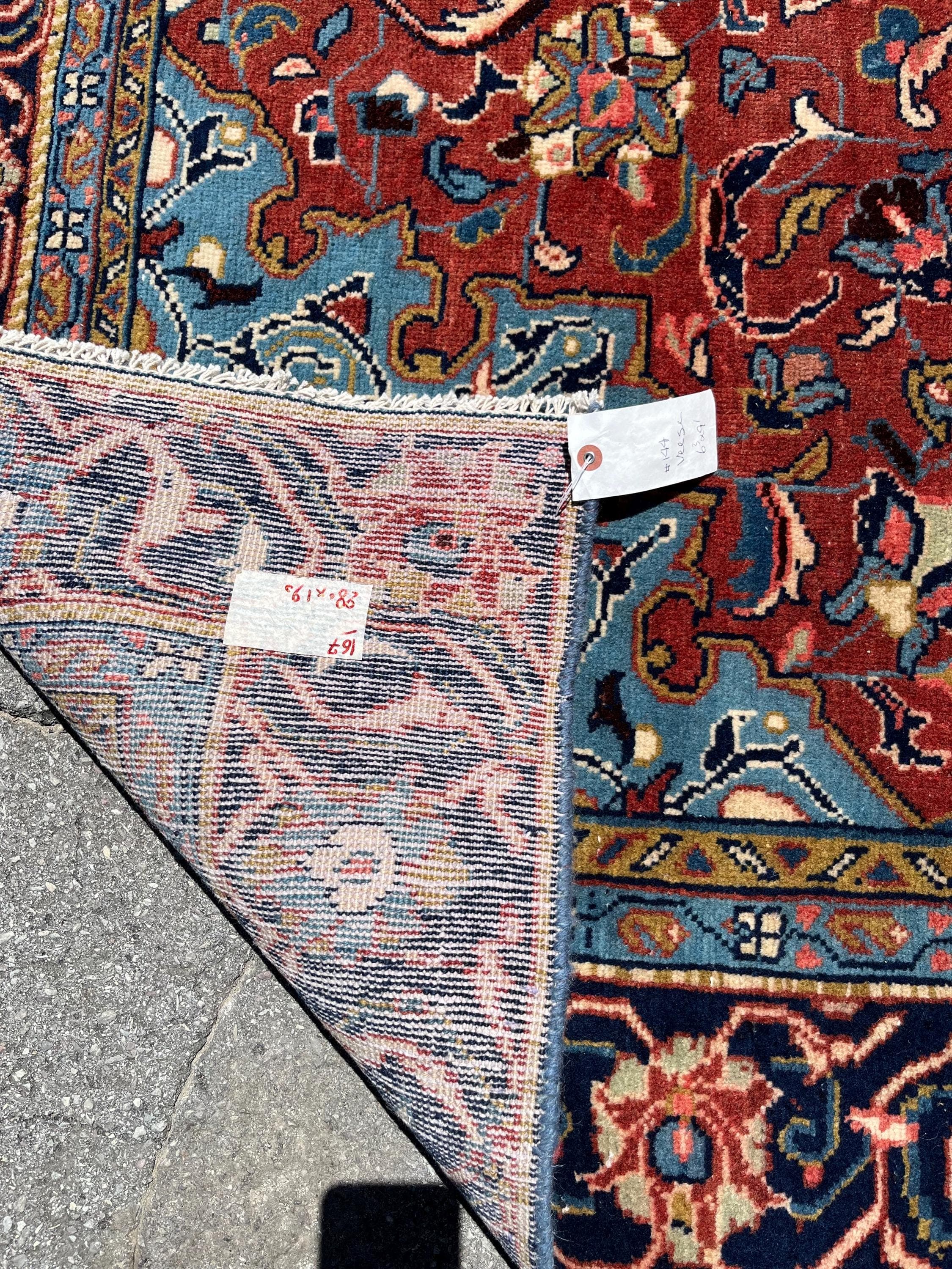 Handmade Veese Wool Rug - Thumbnail 2